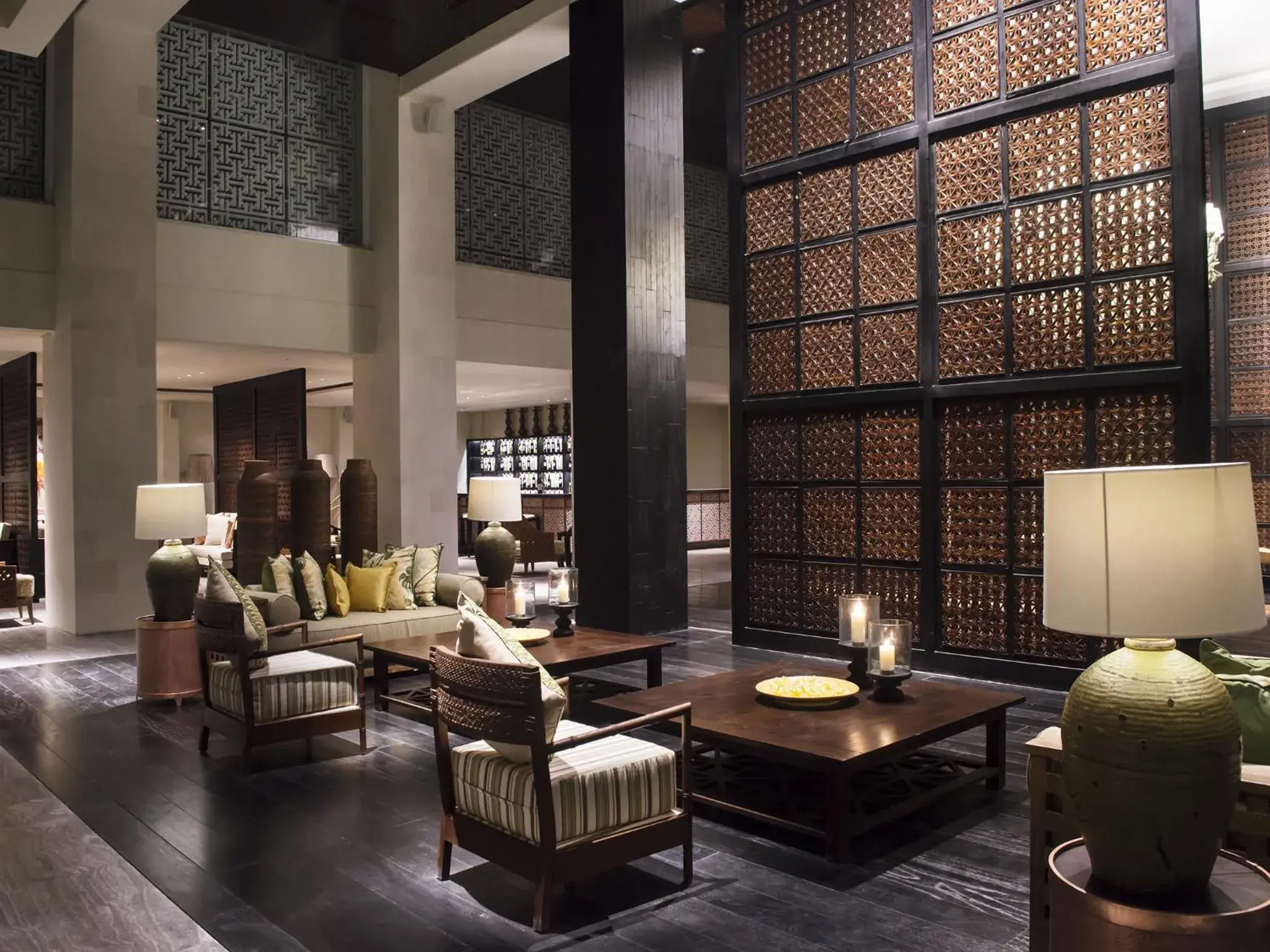 Lounge or bar in Bali Paragon Resort Hotel Lounge or bar in Bali Paragon Resort Hotel