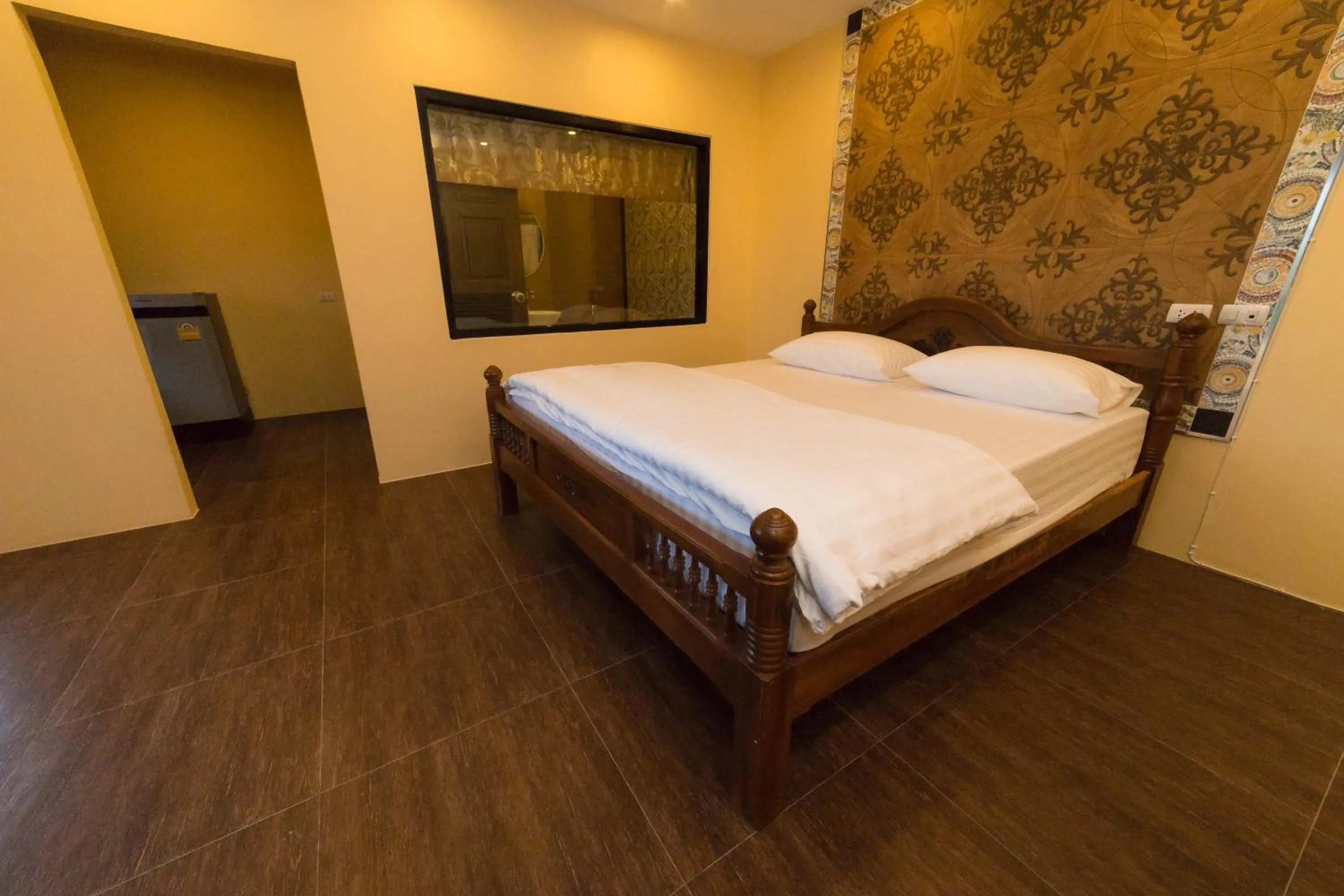 Bedroom, Bed in Thongtara House Boutique Srinakarin