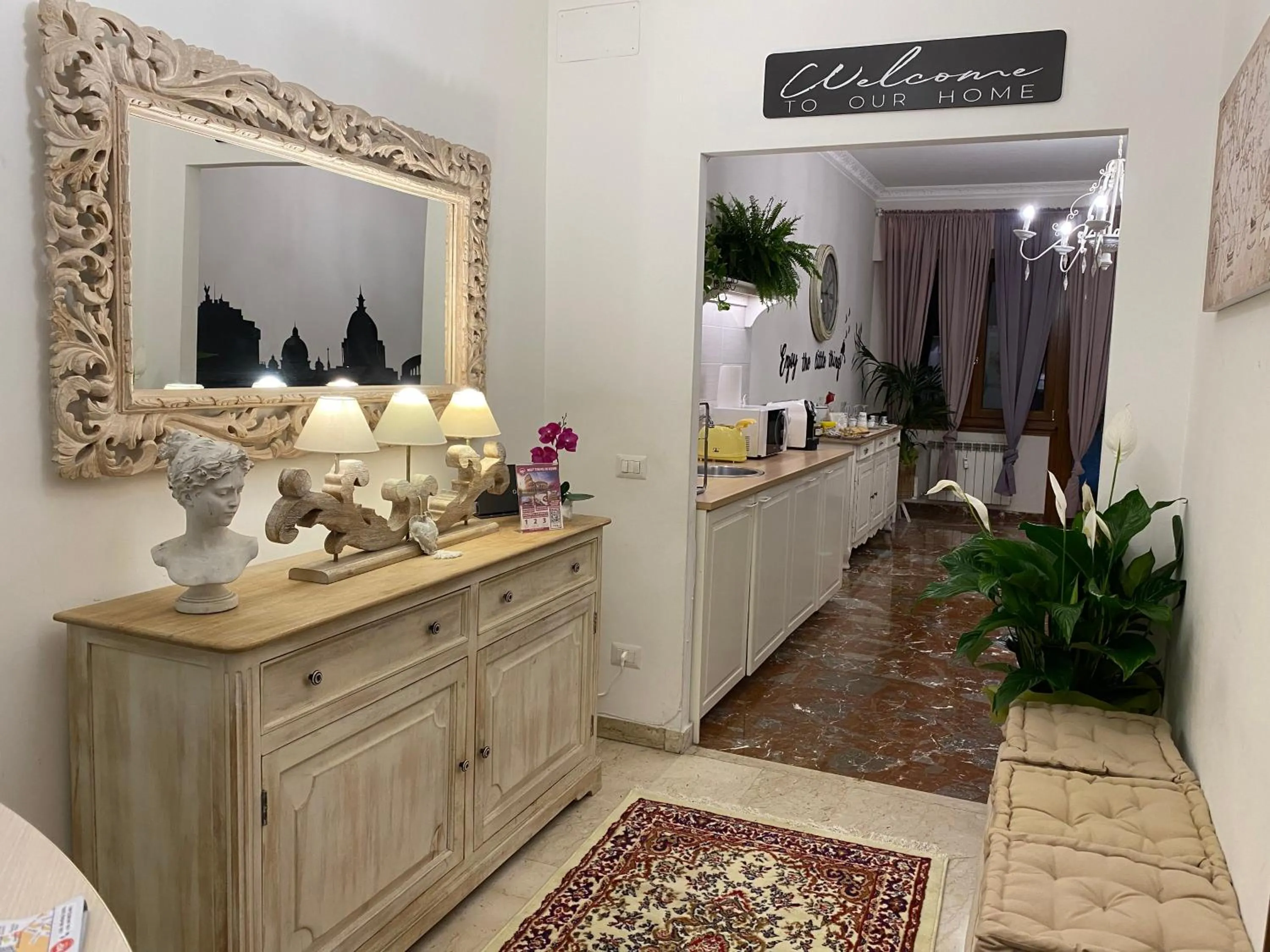 Kitchen or kitchenette in Mami Guest House Rome Vatican St Peters