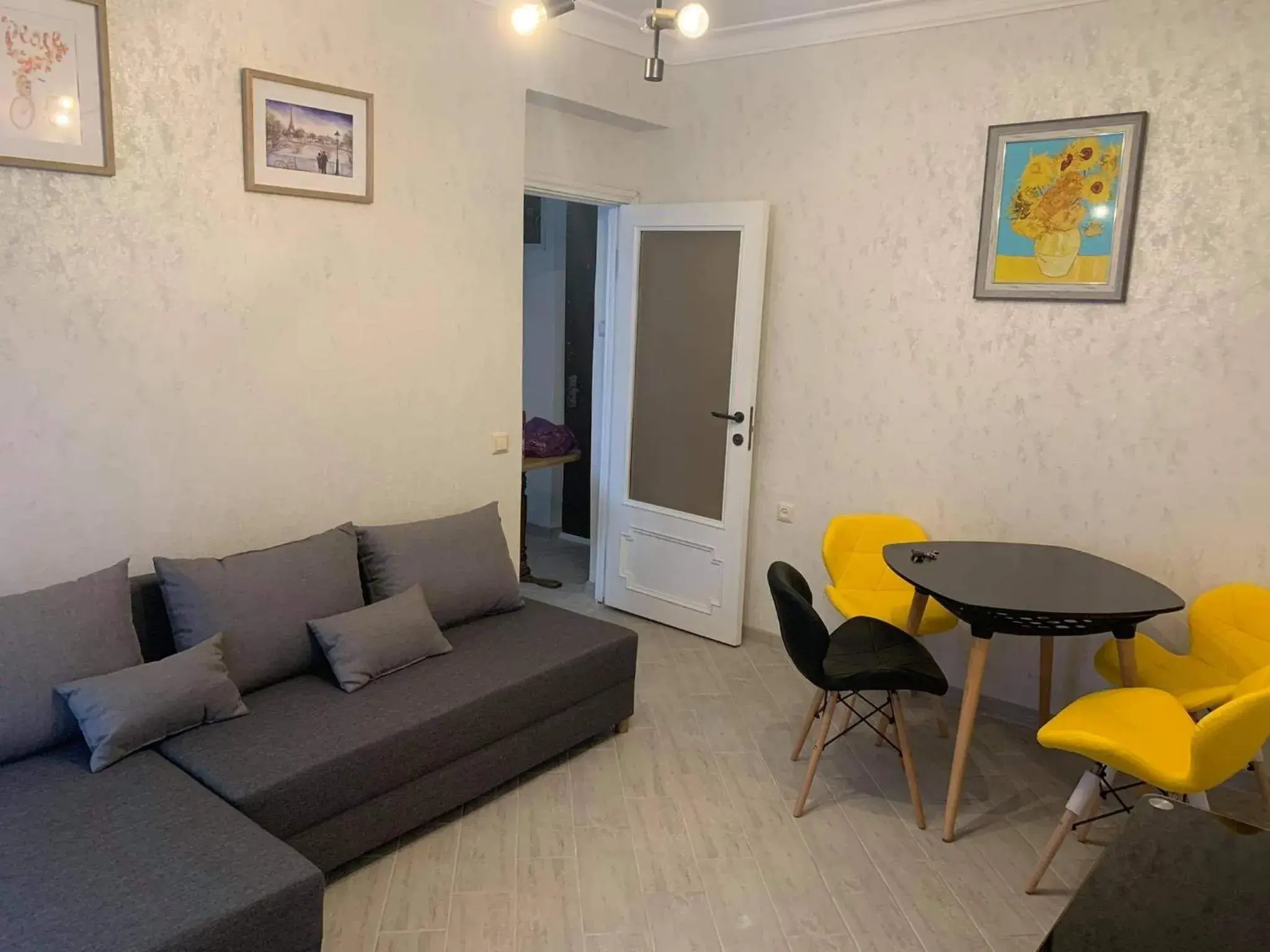 Apartment Amest Apartment Amest