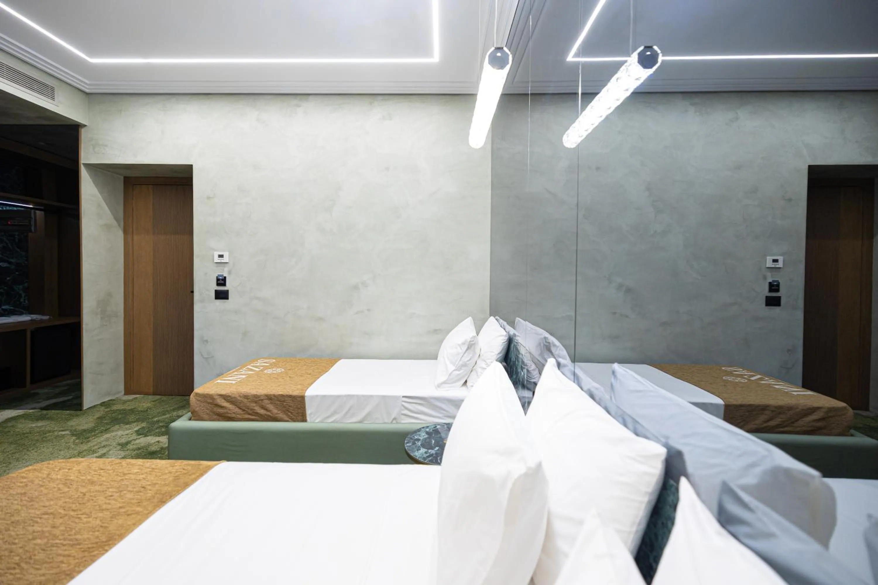 Bedroom, Bed in Sazani Hotel