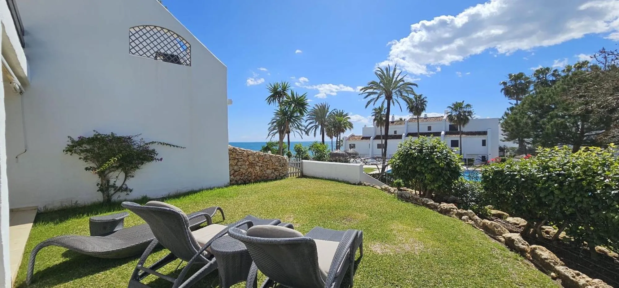 Balcony/Terrace in Coral Beach Aparthotel