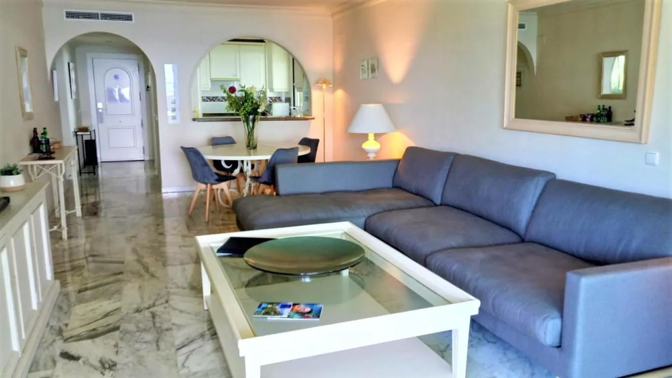 Living room in Coral Beach Aparthotel