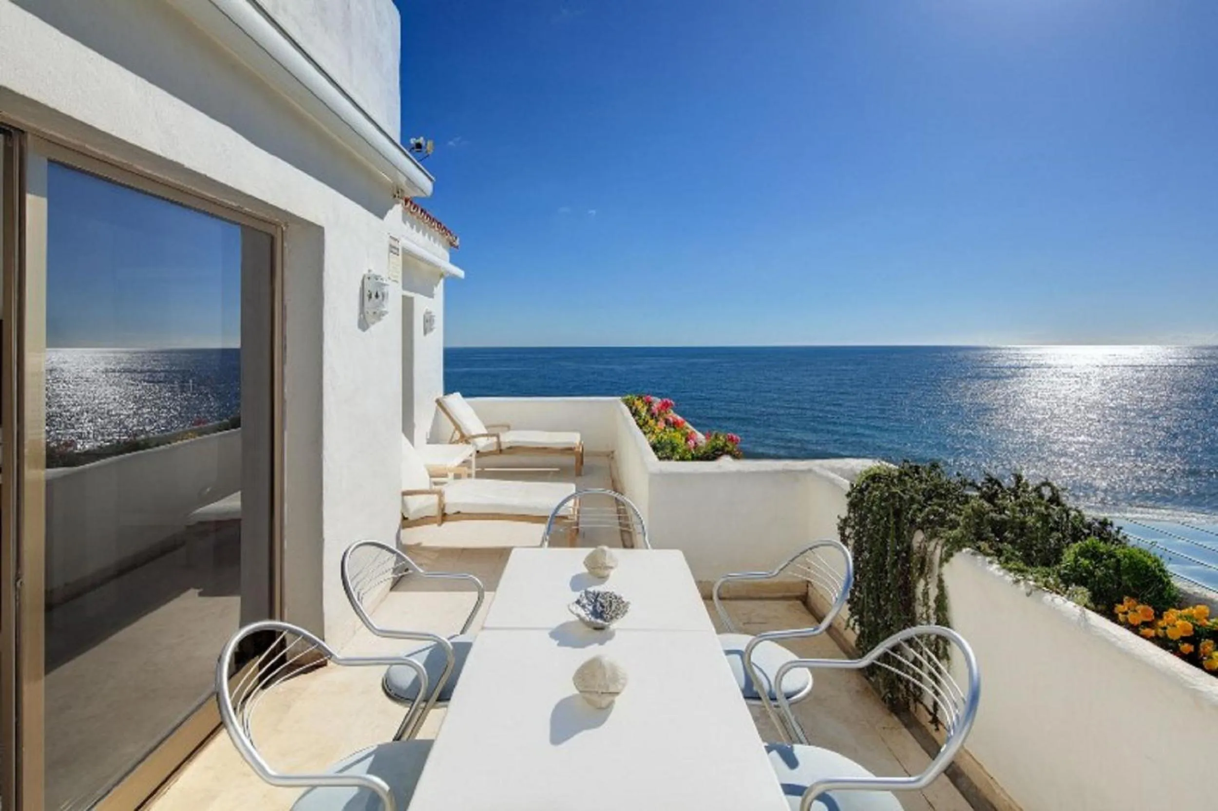 Balcony/Terrace in Coral Beach Aparthotel
