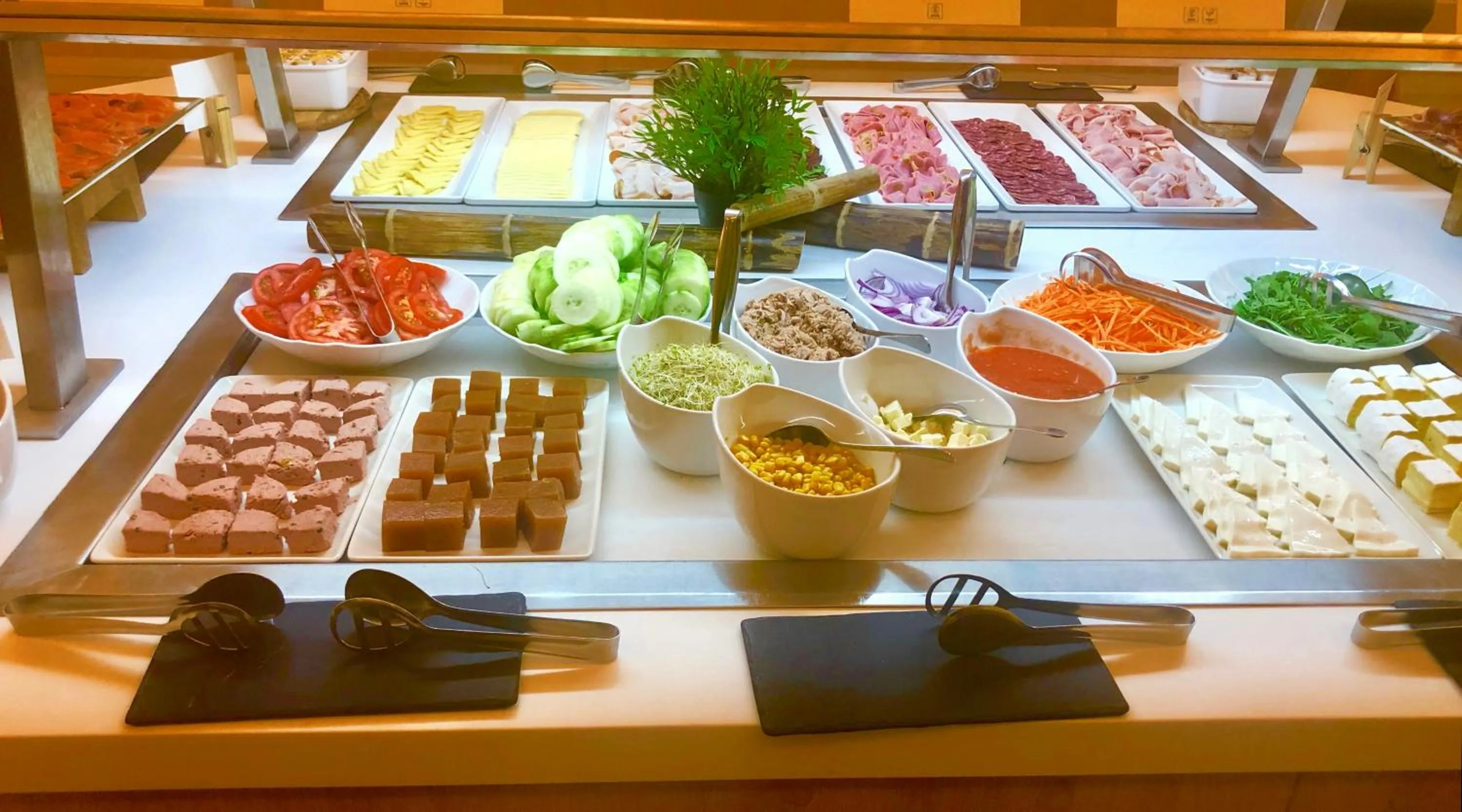 Buffet breakfast in Coral Beach Aparthotel