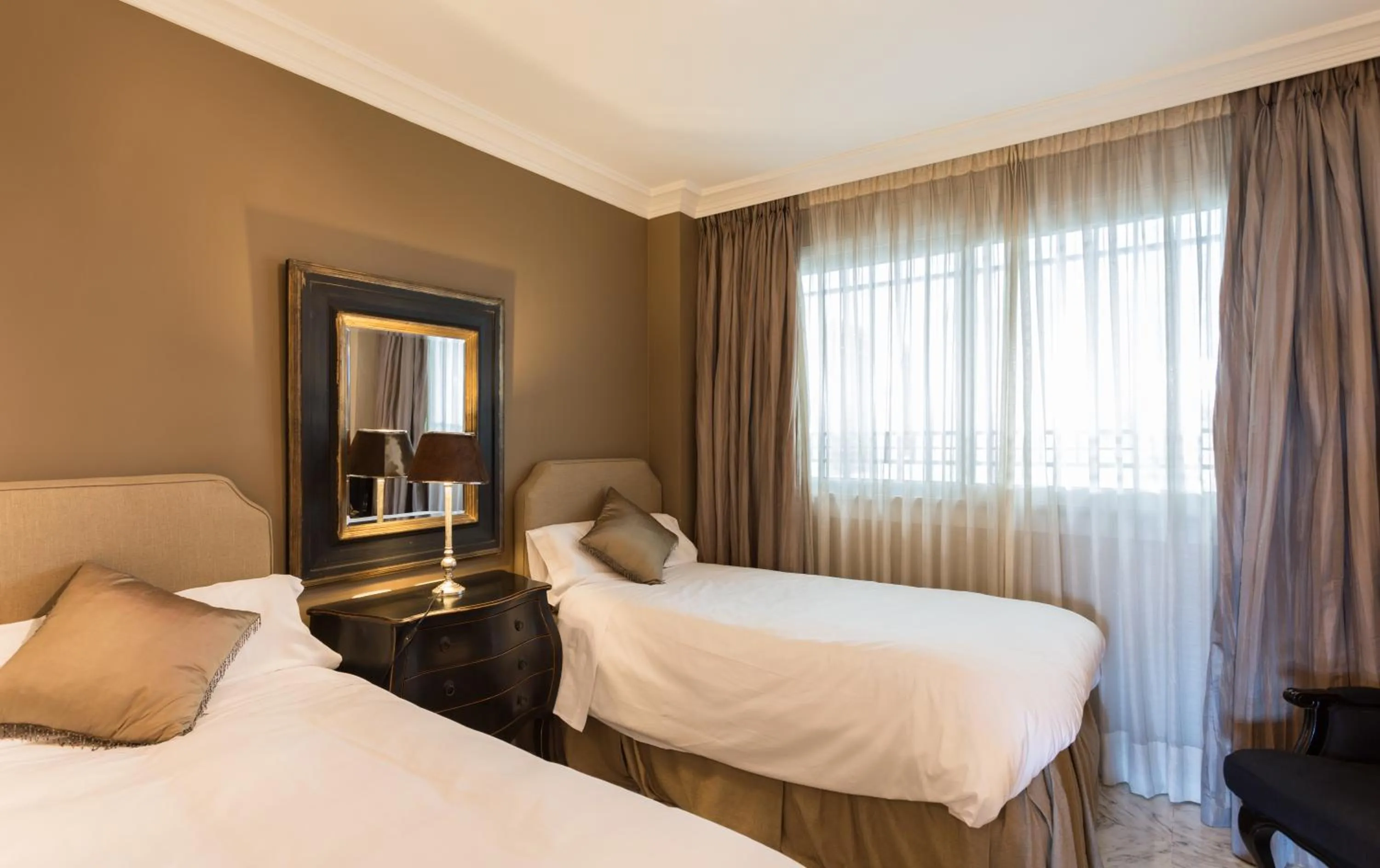 Bedroom, Bed in Coral Beach Aparthotel