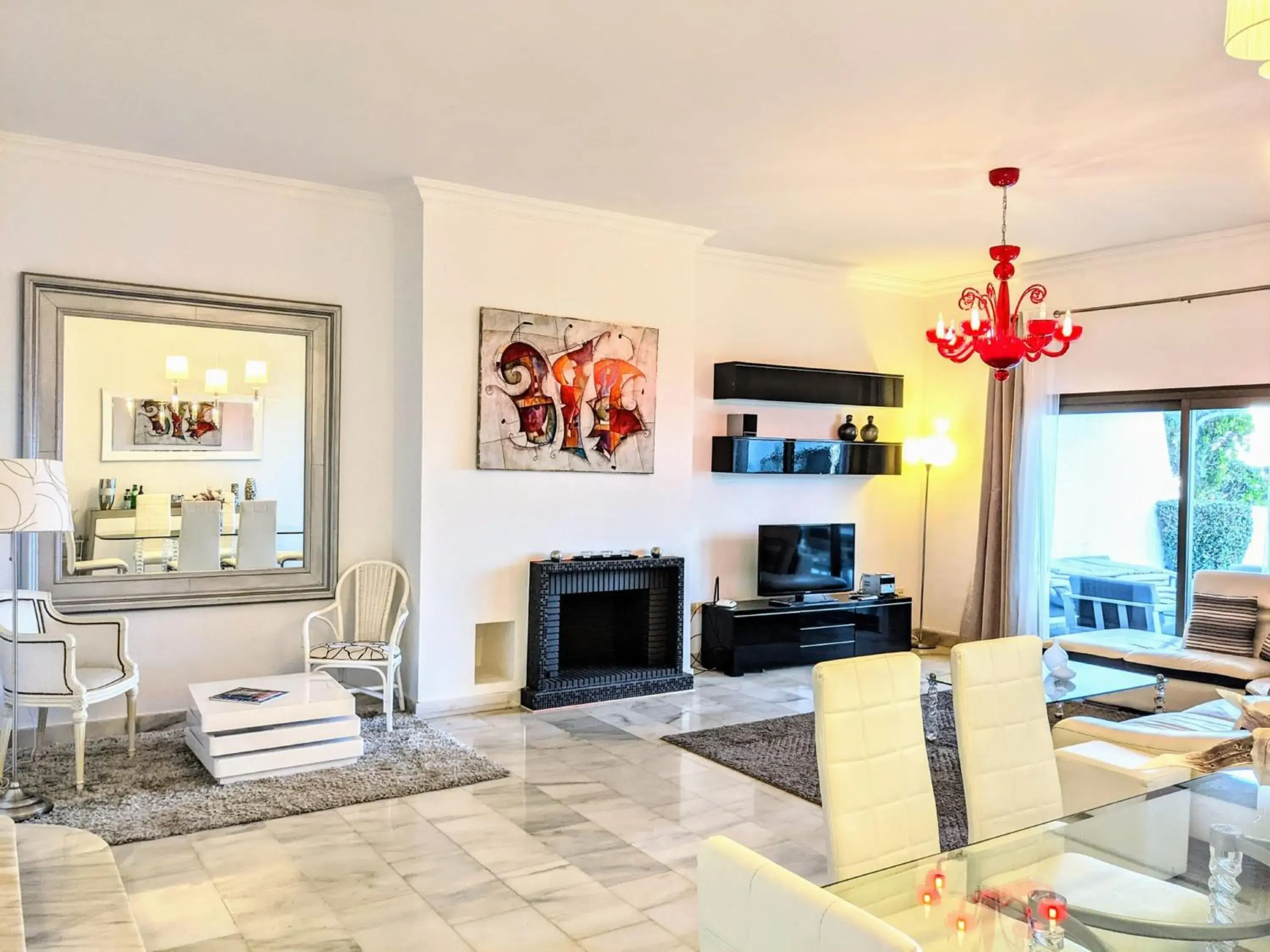 Superior Four-Bedroom Apartment in Coral Beach Aparthotel Superior Four-Bedroom Apartment in Coral Beach Aparthotel