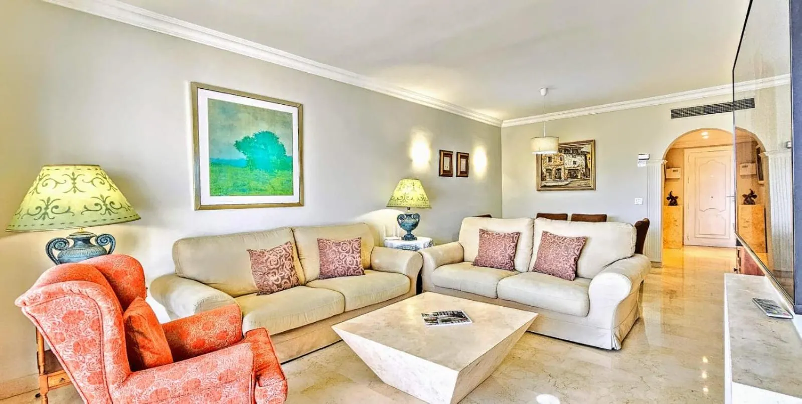 Living room in Coral Beach Aparthotel