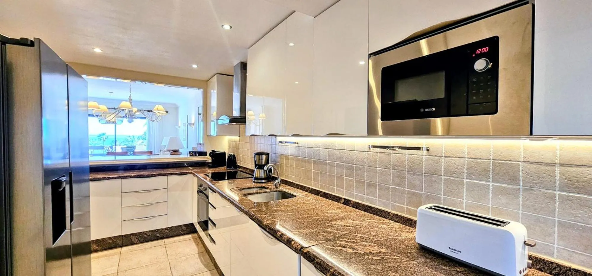 kitchen in Coral Beach Aparthotel