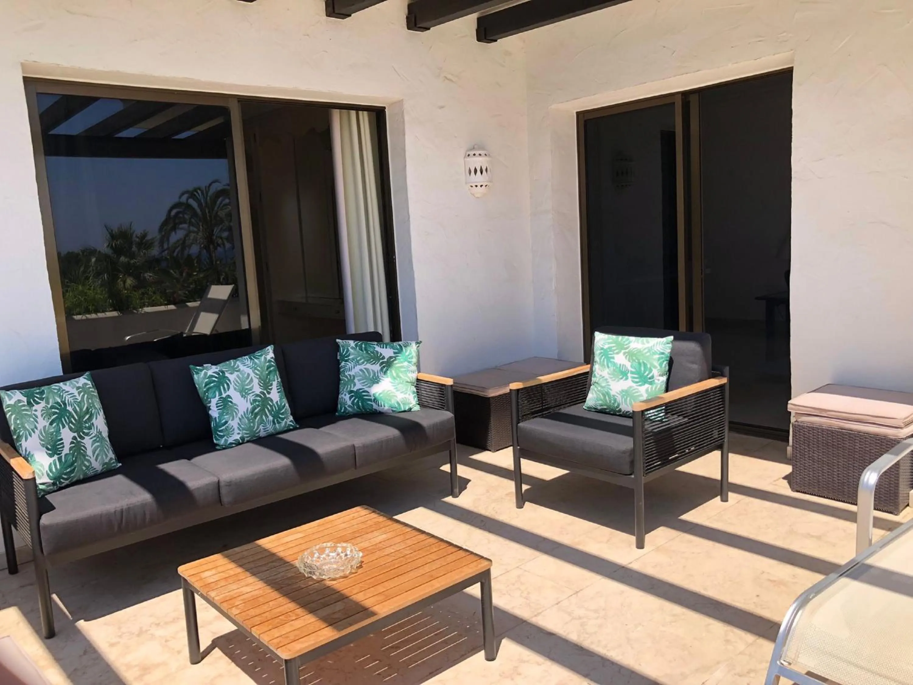 Balcony/Terrace in Coral Beach Aparthotel