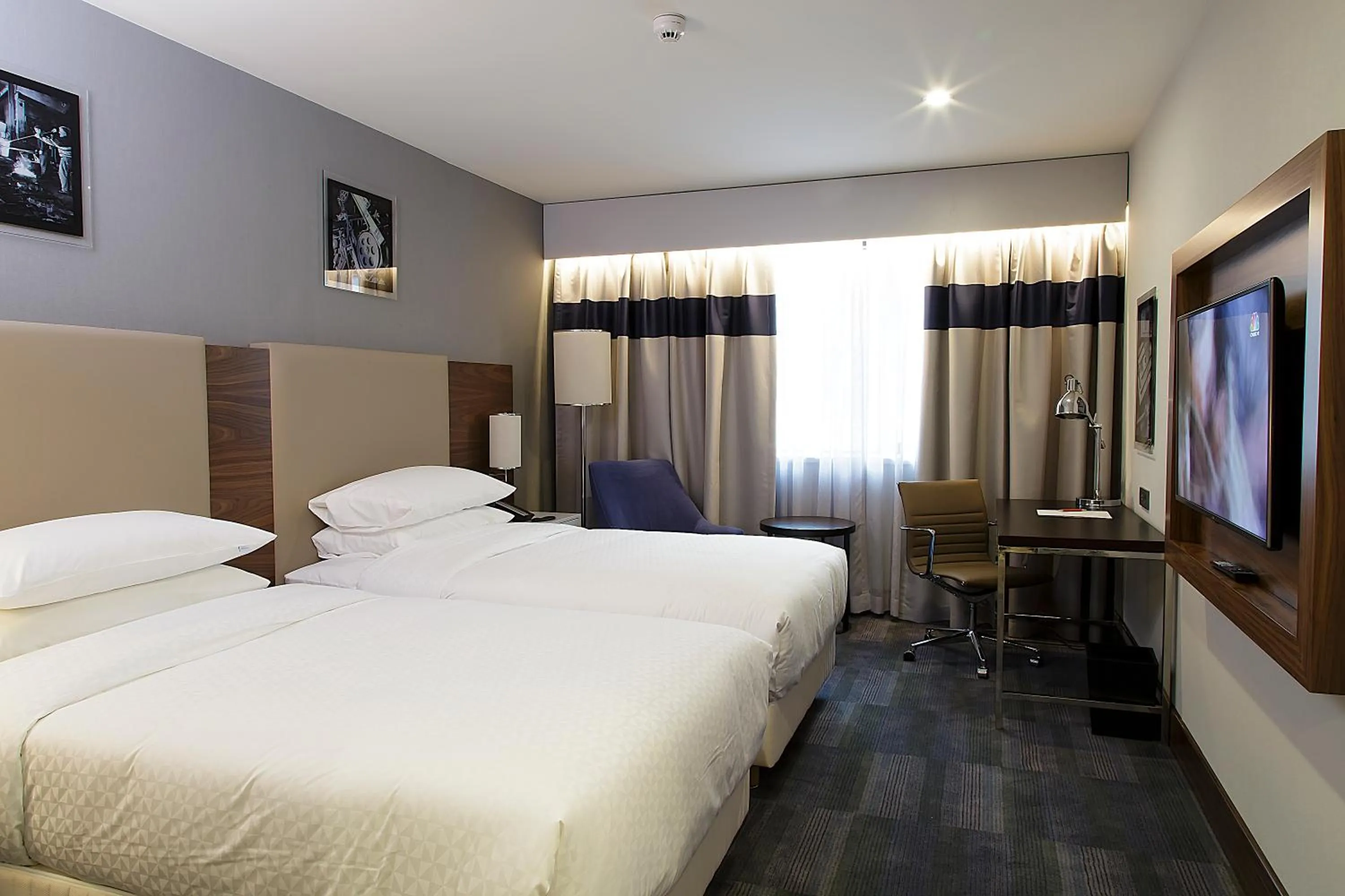 Bedroom, Bed in Bof Hotels Business