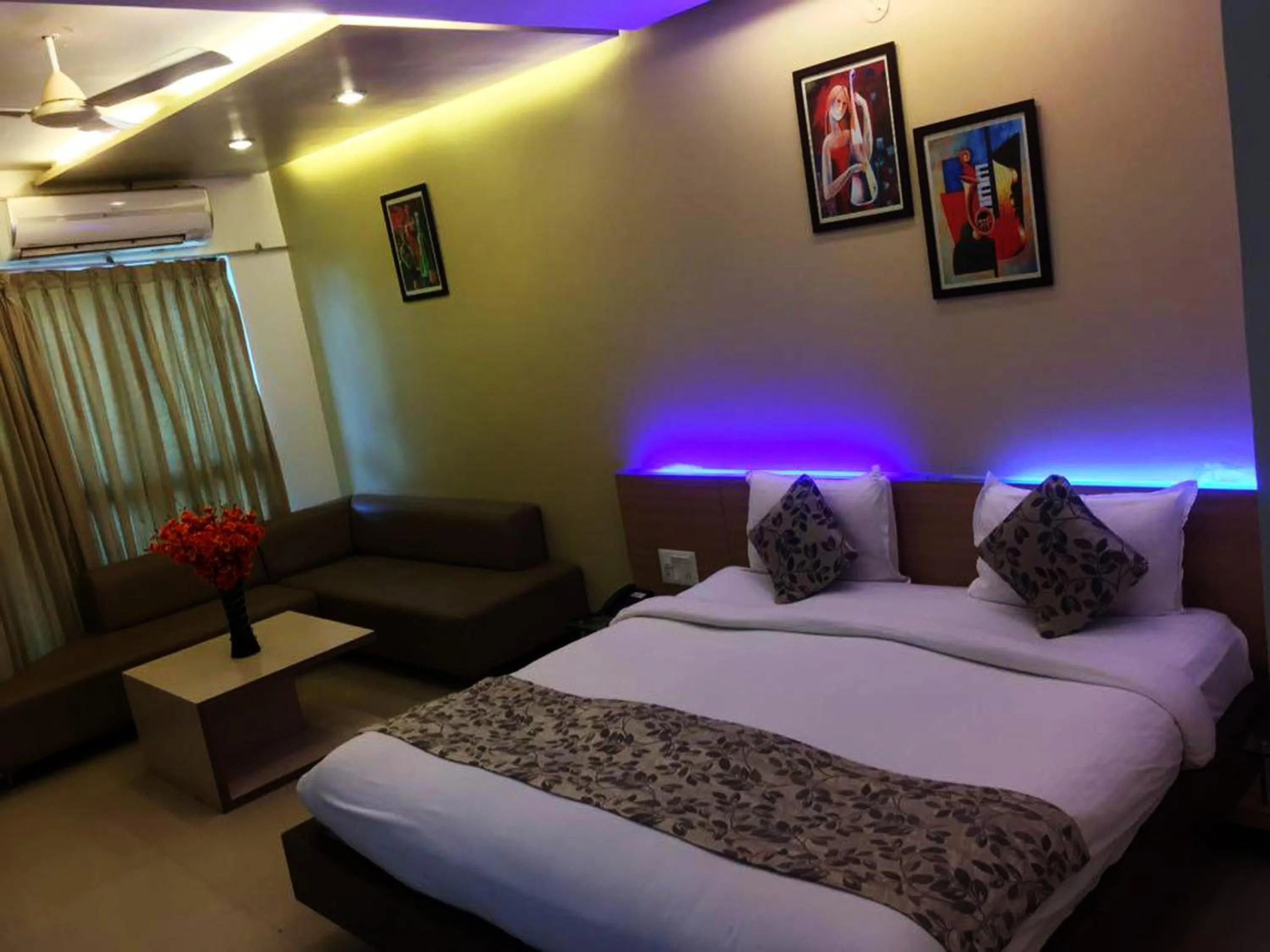 Bedroom in Cotton County Club and Resort