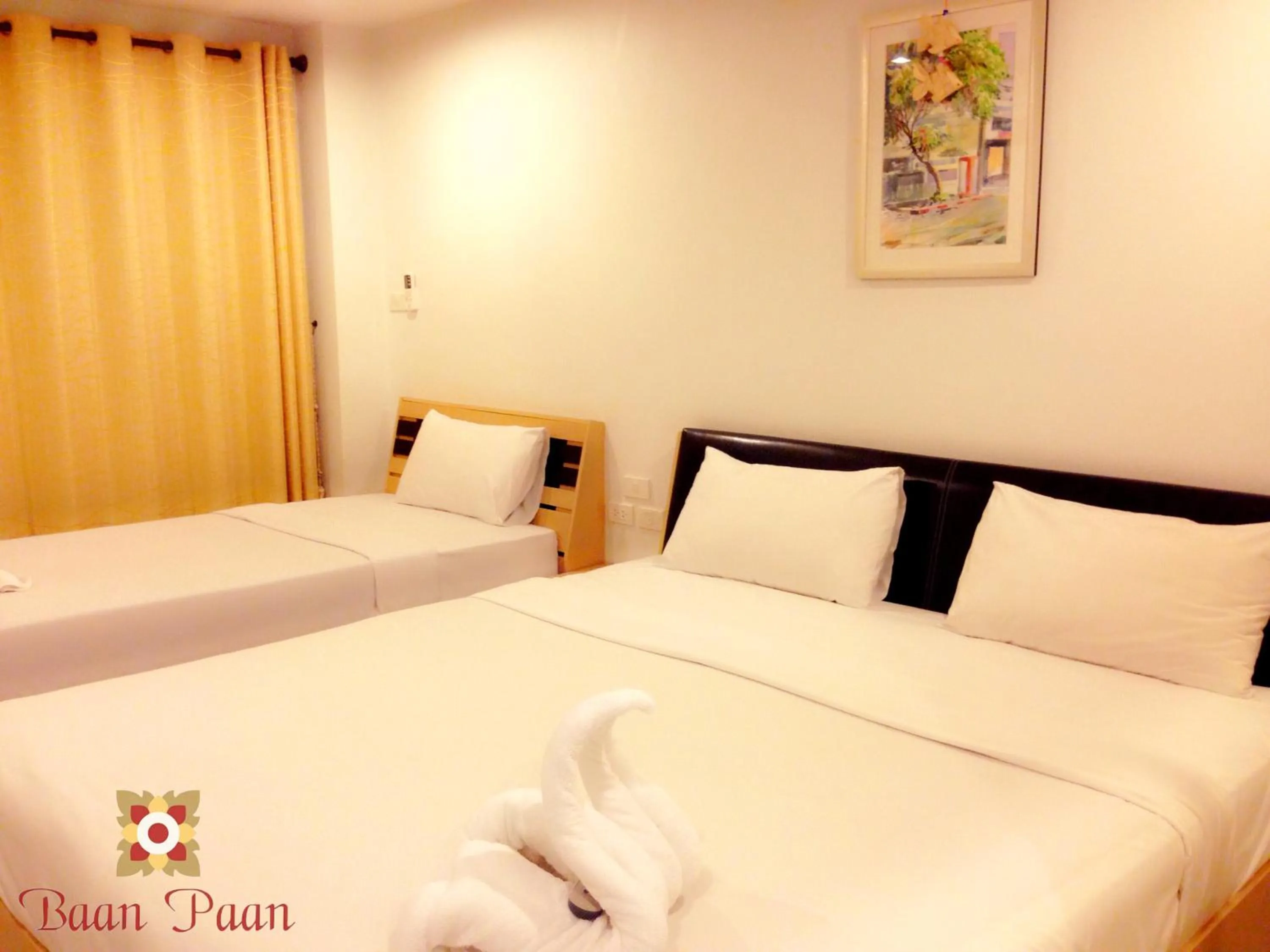 Photo of the whole room, Bed in Baan Paan Hua Hin