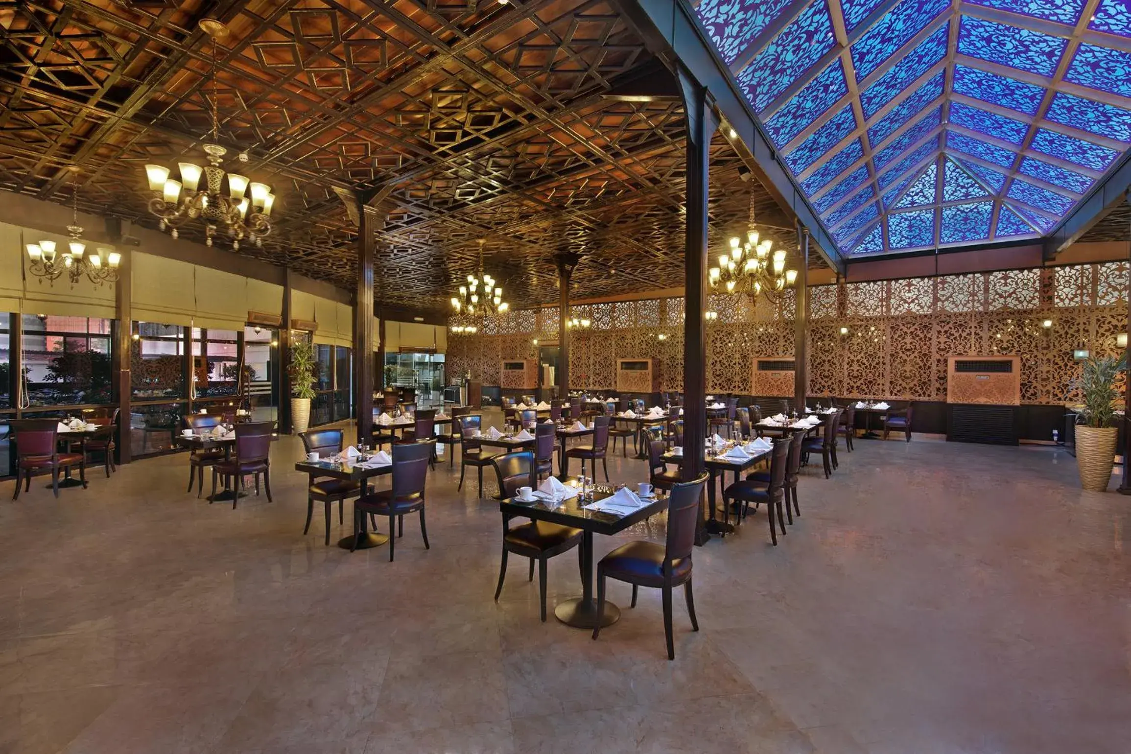 Restaurant/places to eat in Ezdan Residence Restaurant/places to eat in Ezdan Residence