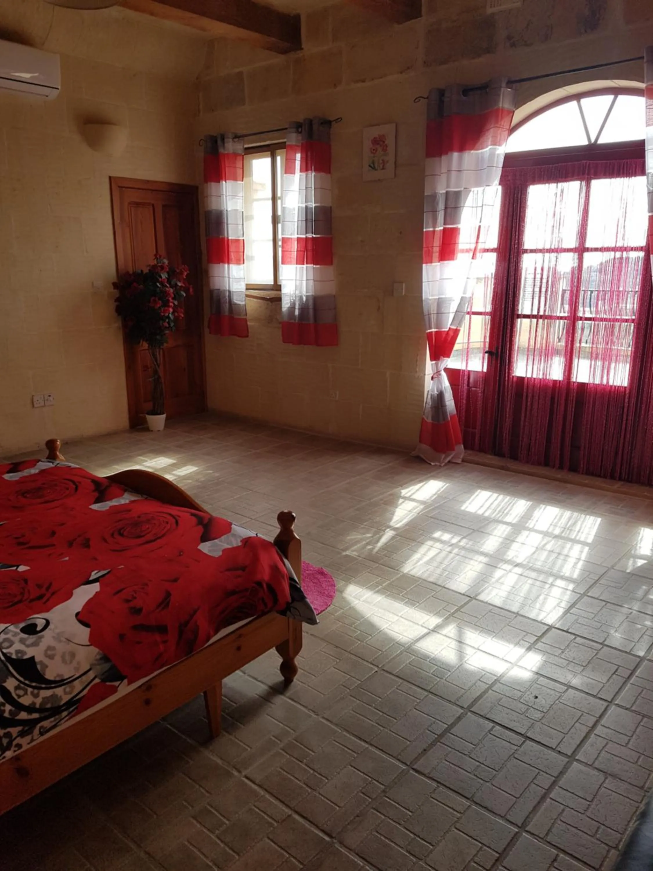 Bed in Ta' Karkar Villa Bed and Breakfast