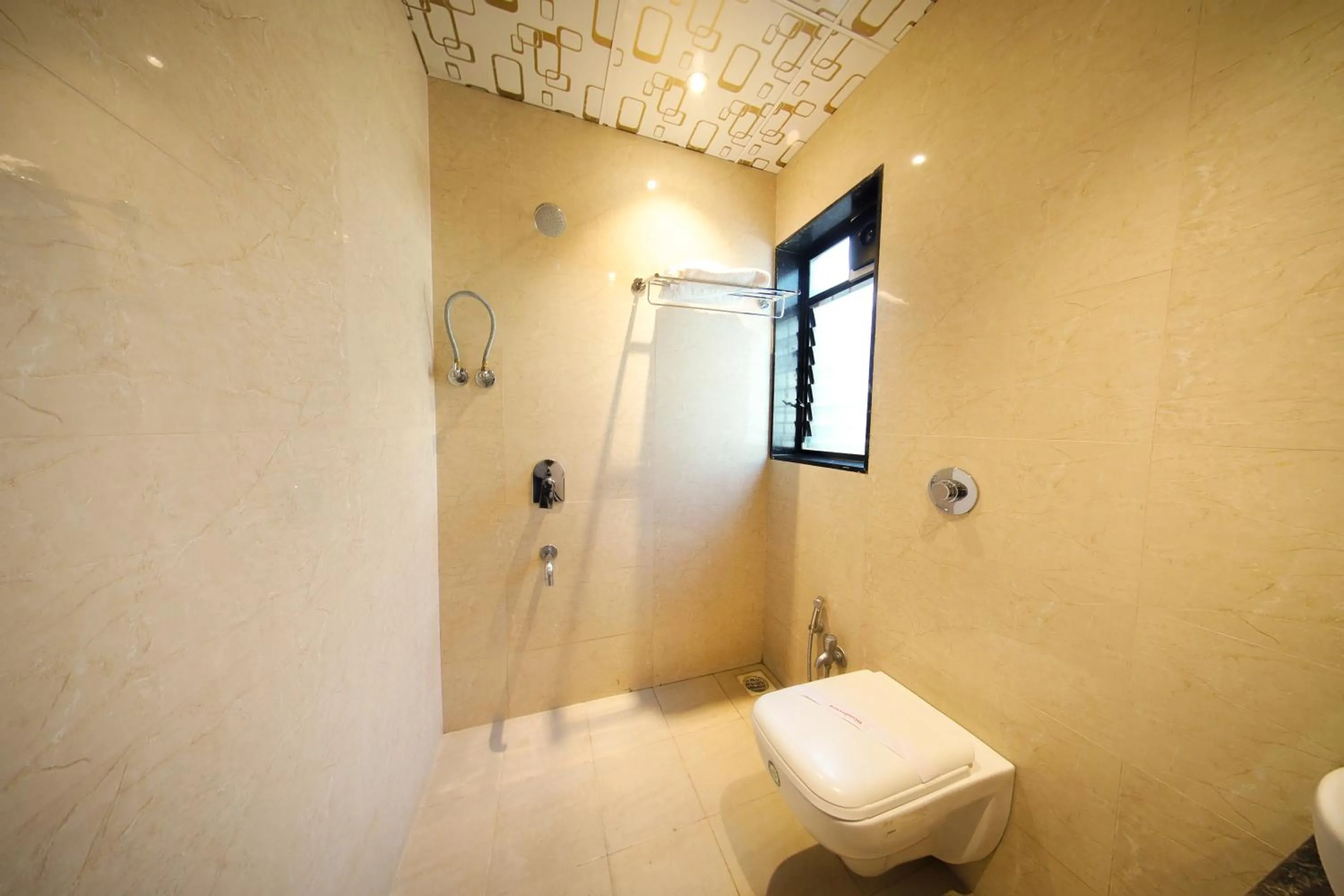 Bathroom in Hotel Shivam