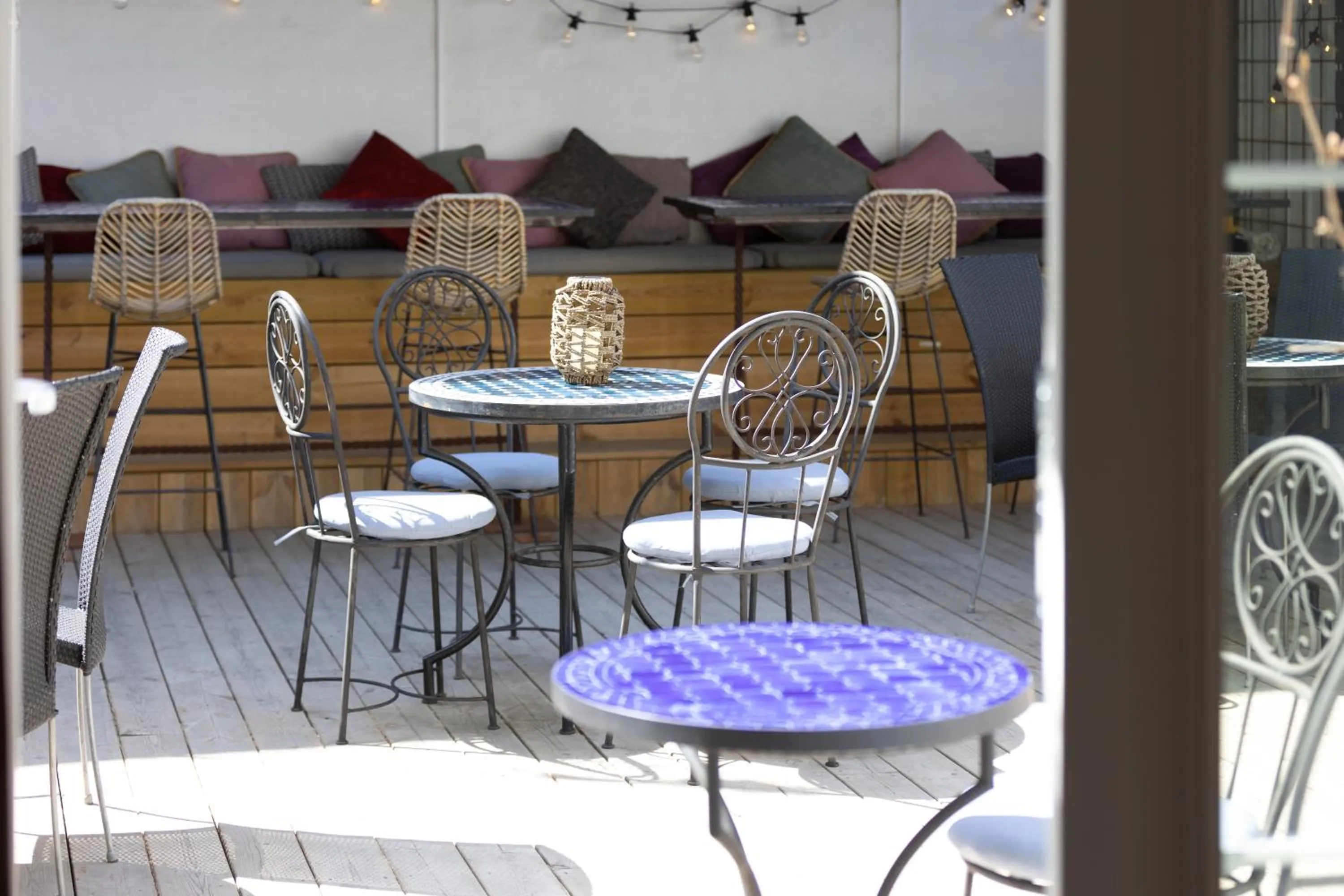 Patio in Cameo Boutique Hotell