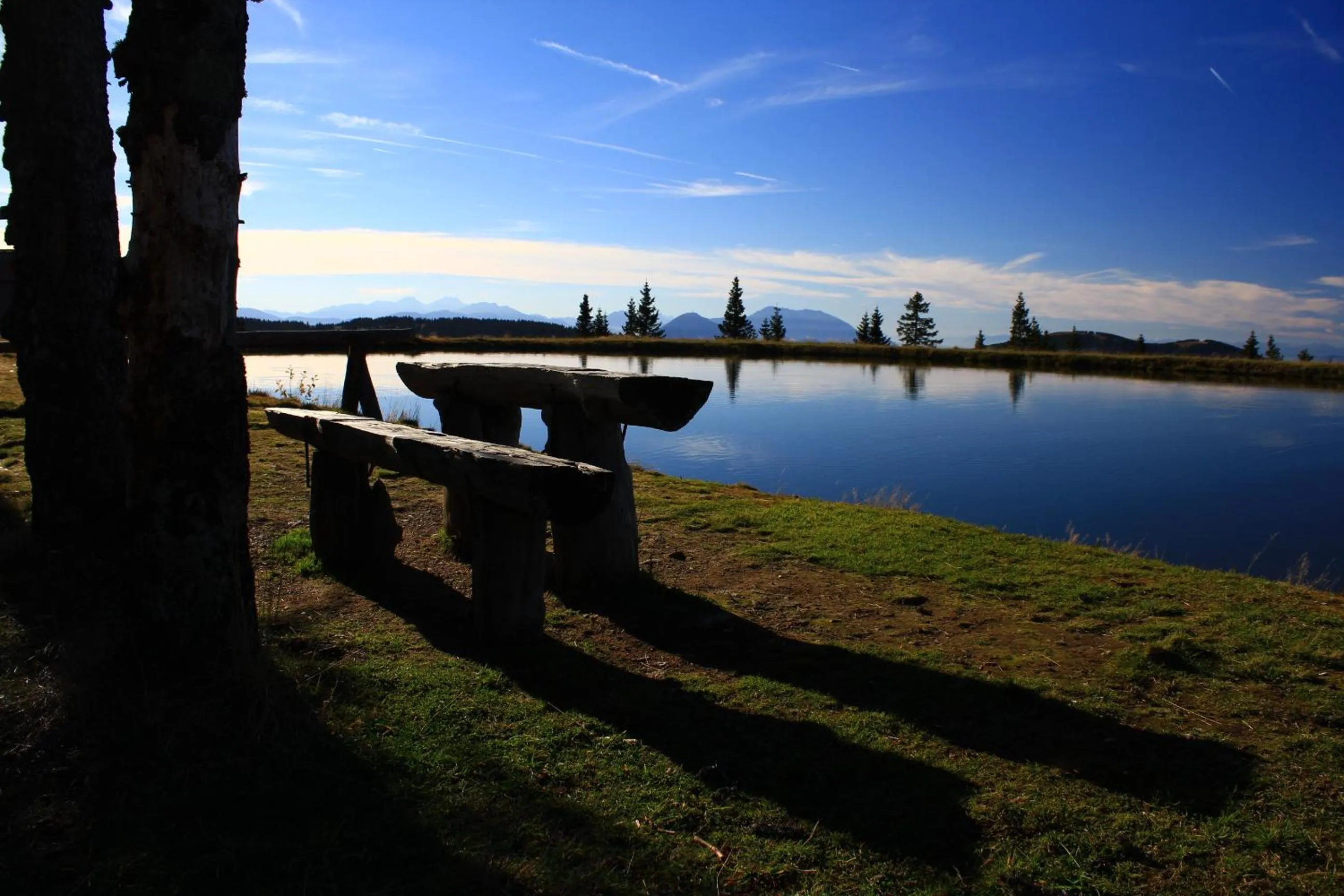 Hiking in Apartmaji Sitar