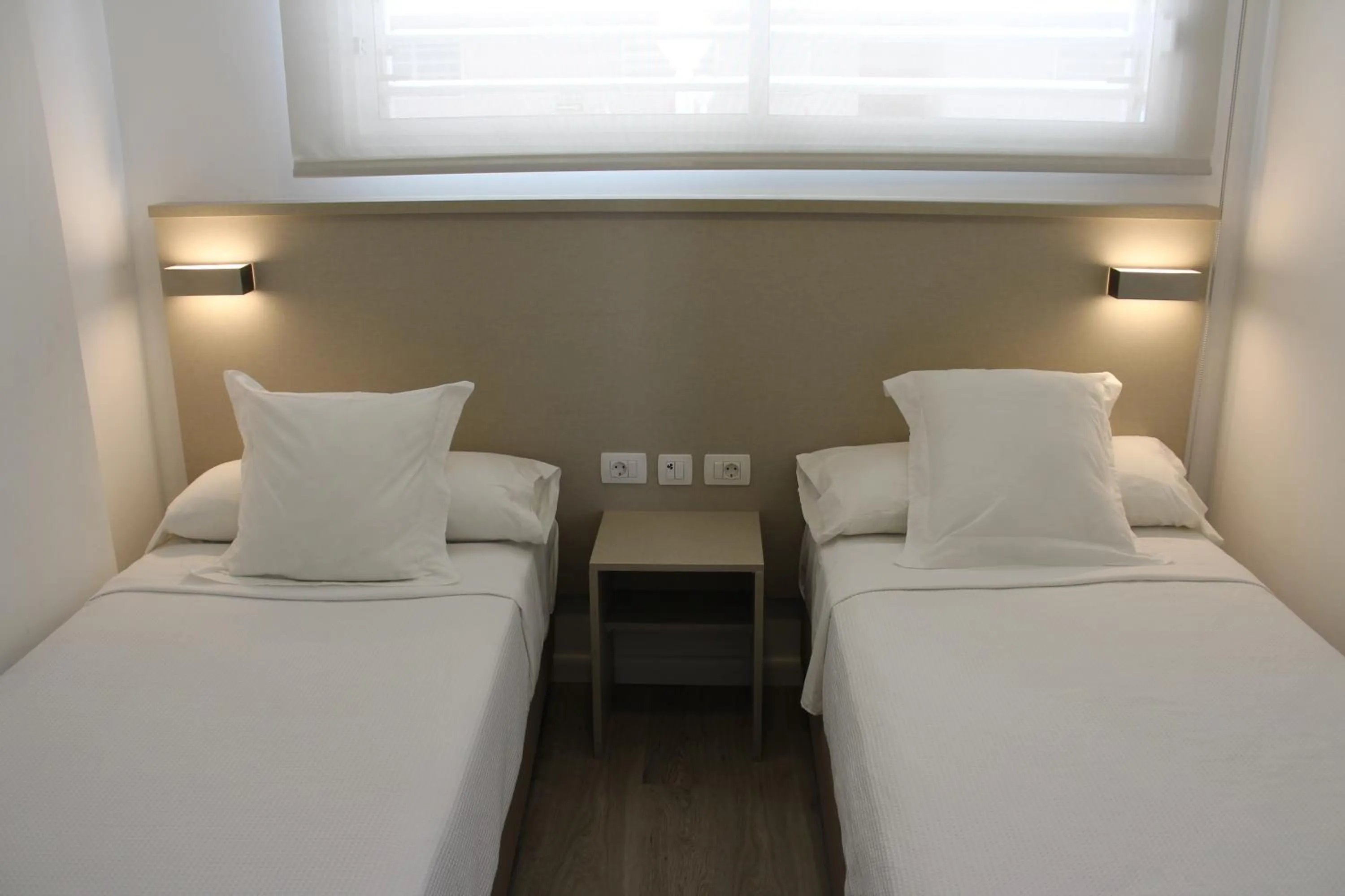 Photo of the whole room, Bed in Vigilia Park