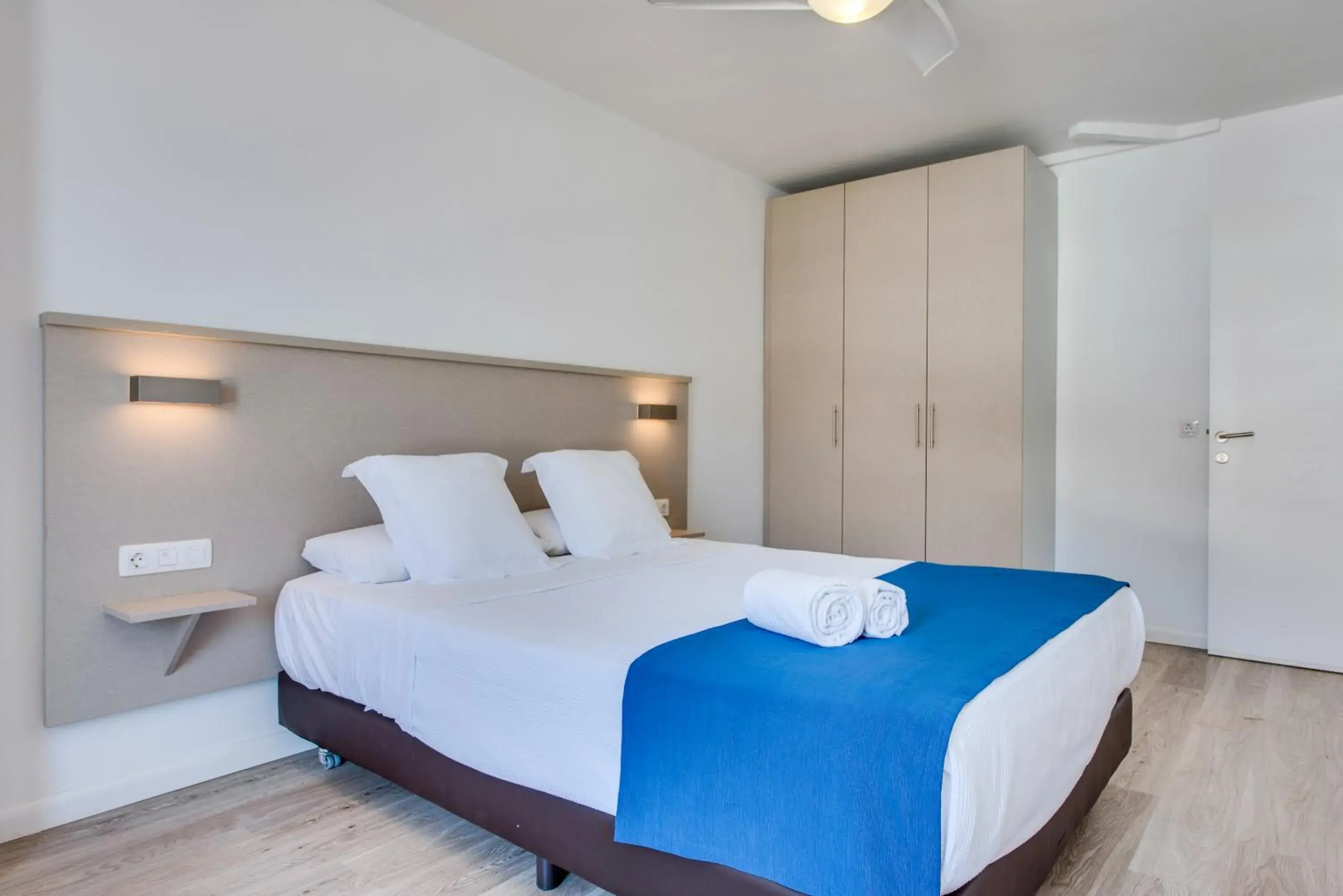 Bedroom, Bed in Vigilia Park Bedroom, Bed in Vigilia Park