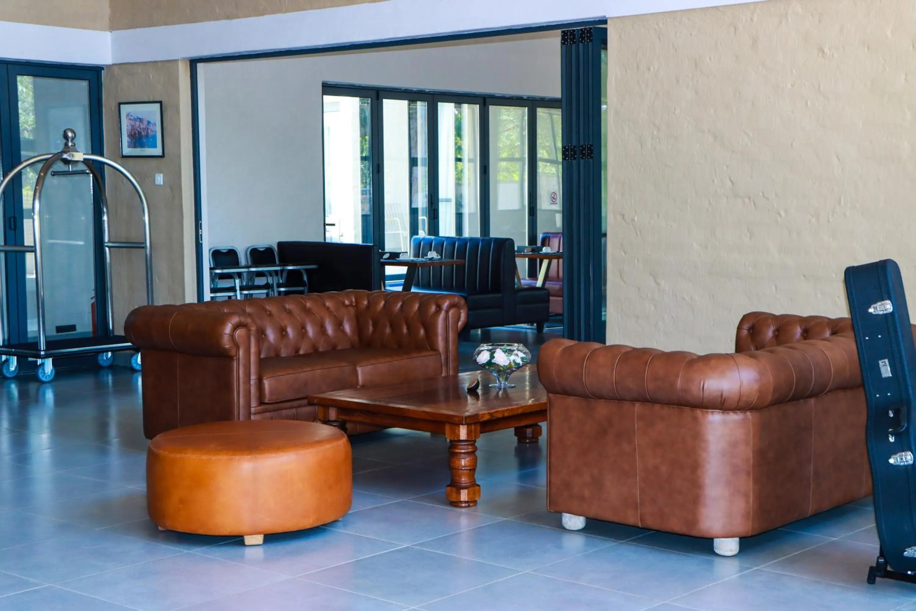 Living room in Savanna68 Hotel