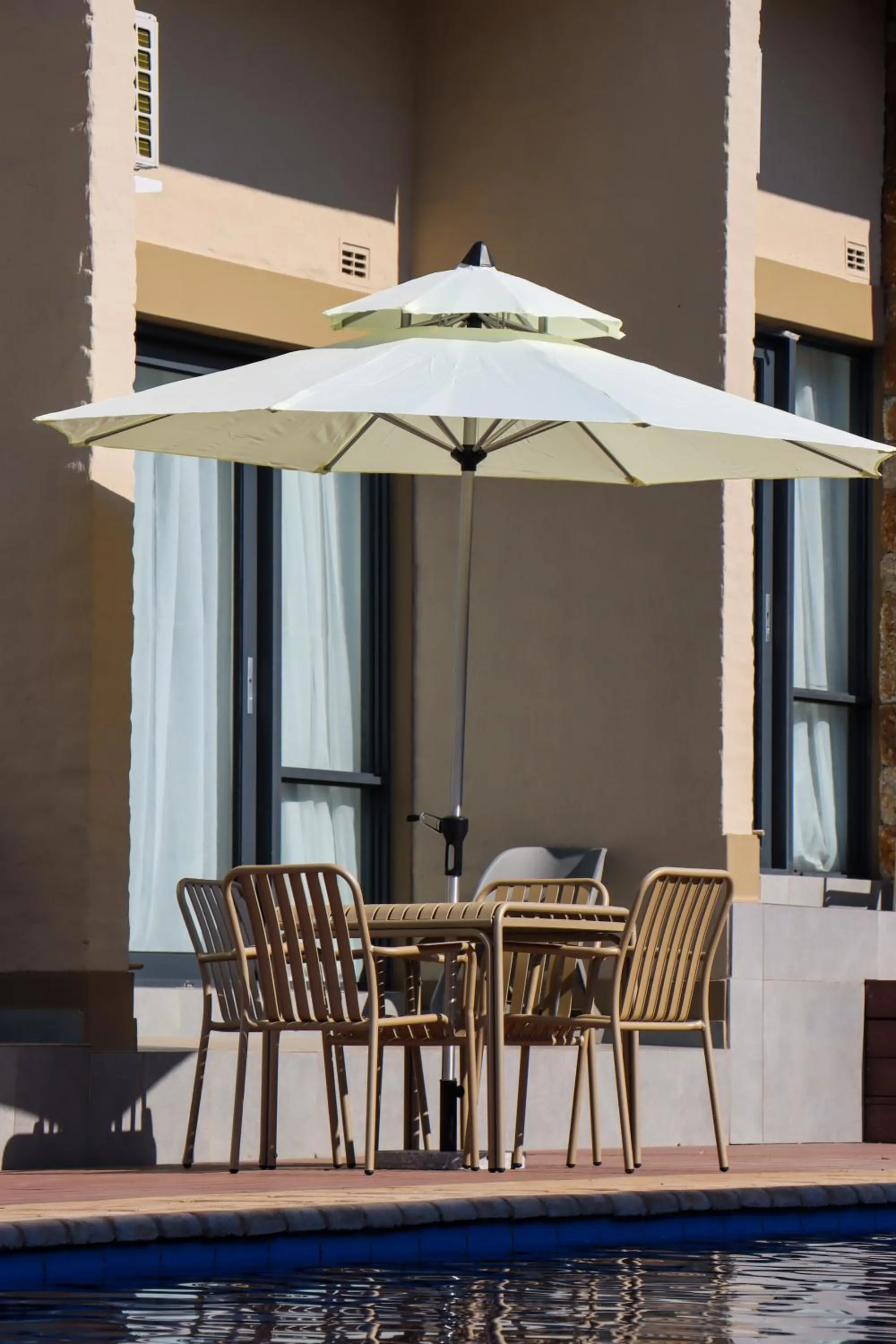 Patio in Savanna68 Hotel