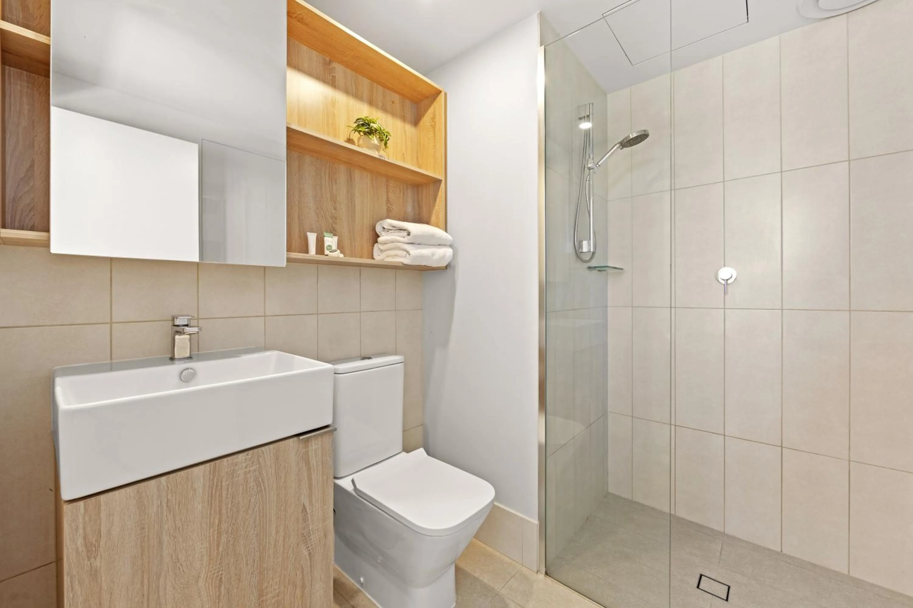 Shower in Spire Residences by CLLIX