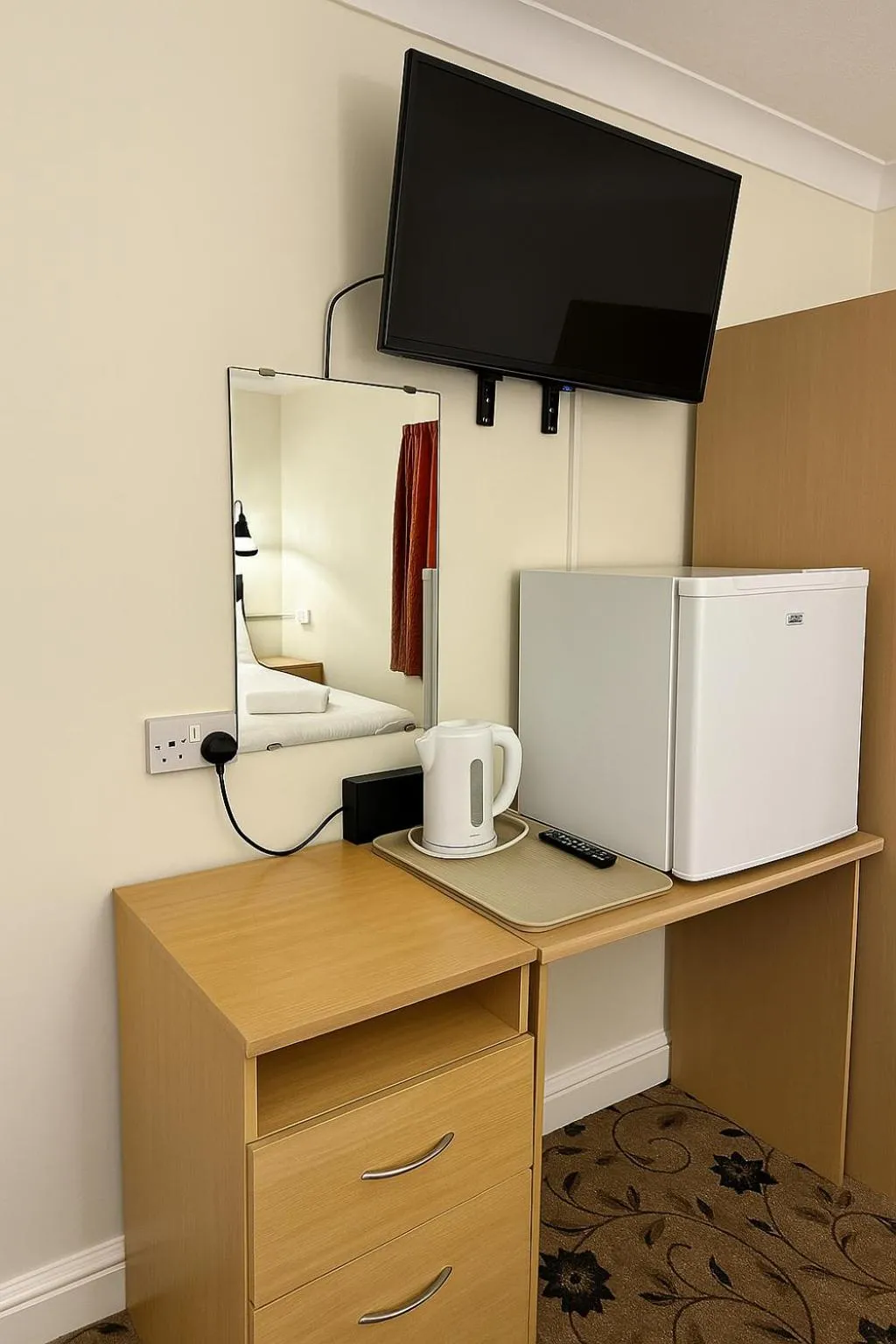 TV and multimedia in The Amara Inn