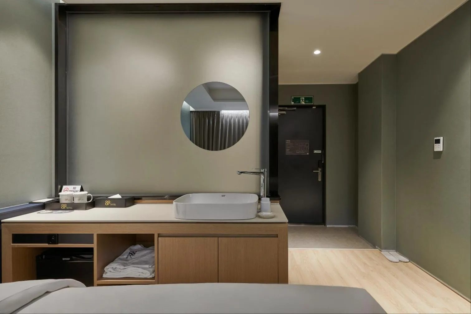 Living room, Bed in 88Hotel