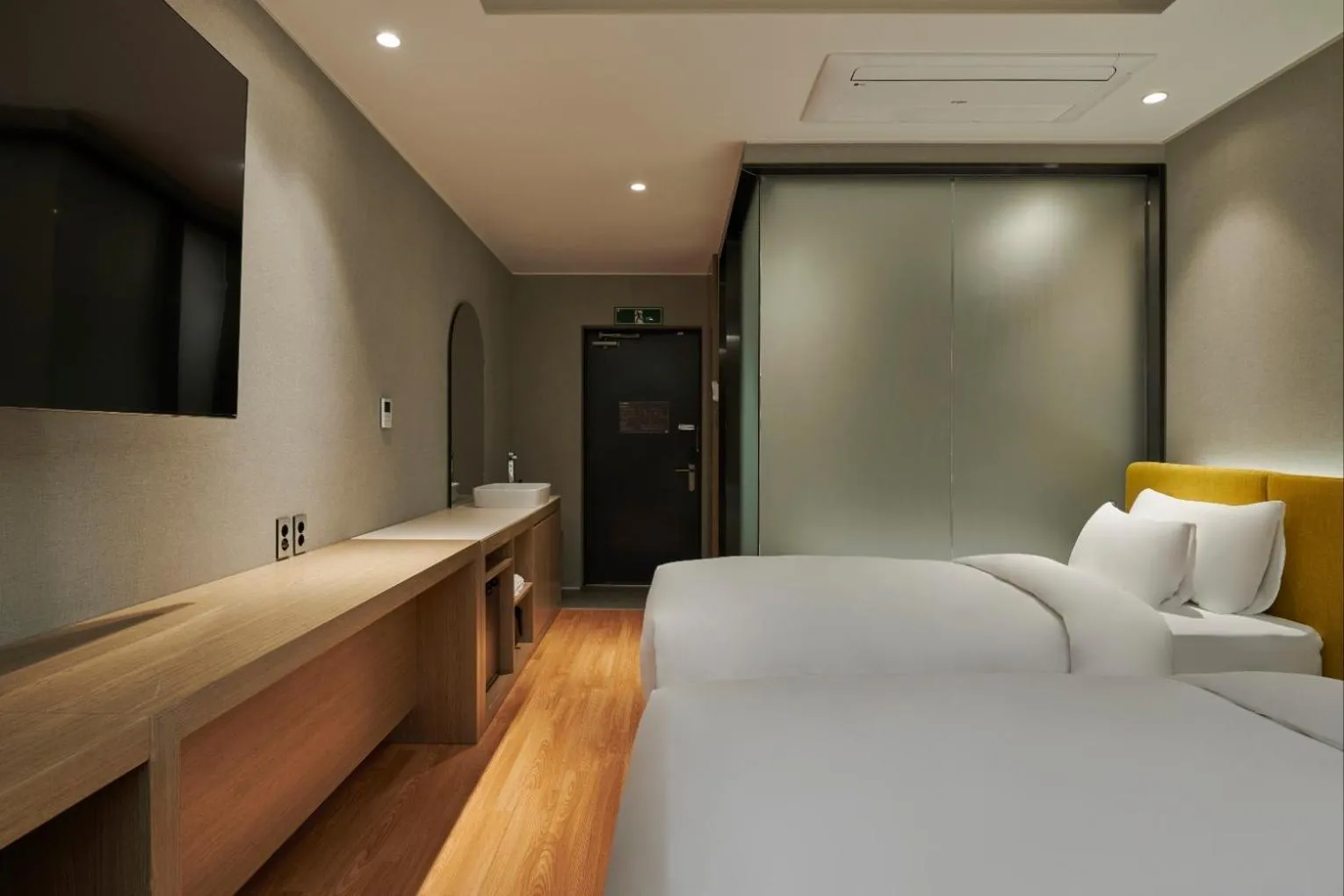 Bedroom, Bed in 88Hotel