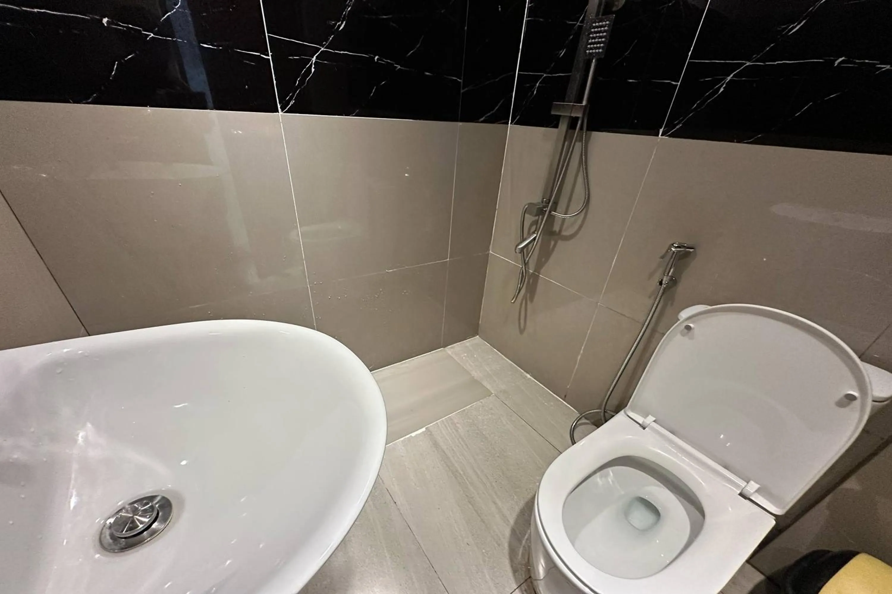 Bathroom in White-Beach Hideaway Resort Puerto Galera