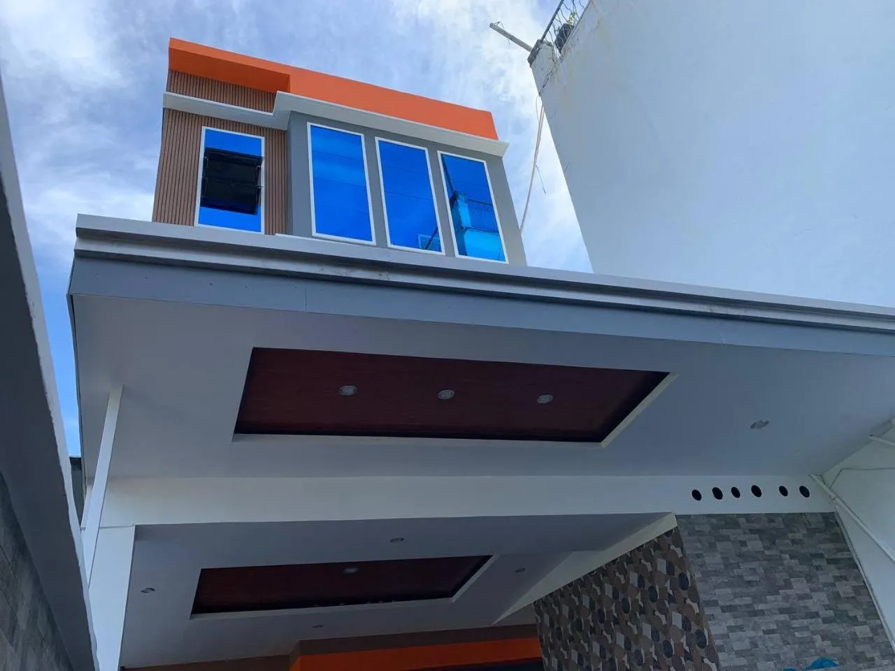 Property building in White-Beach Hideaway Resort Puerto Galera