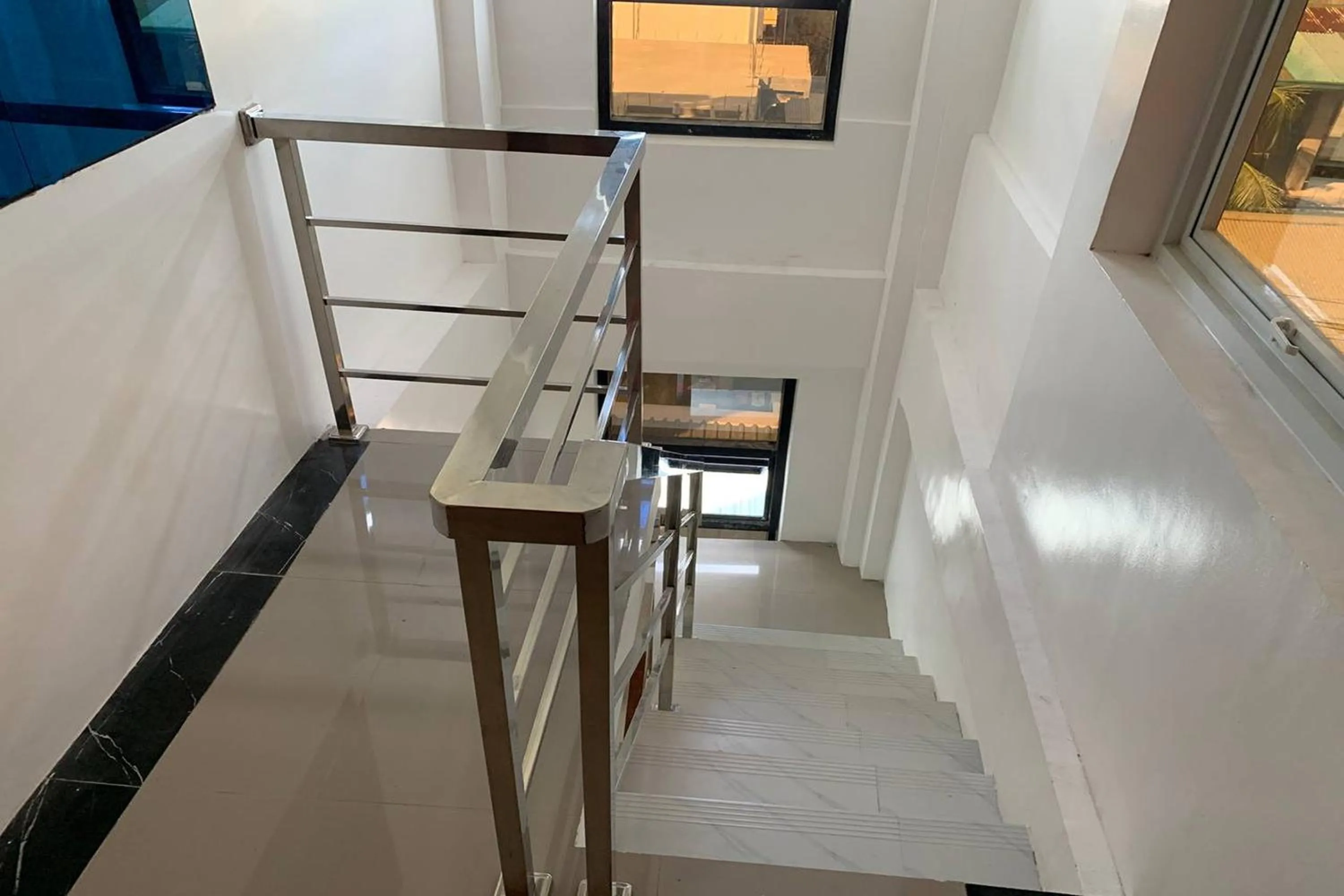 Area and facilities in White-Beach Hideaway Resort Puerto Galera