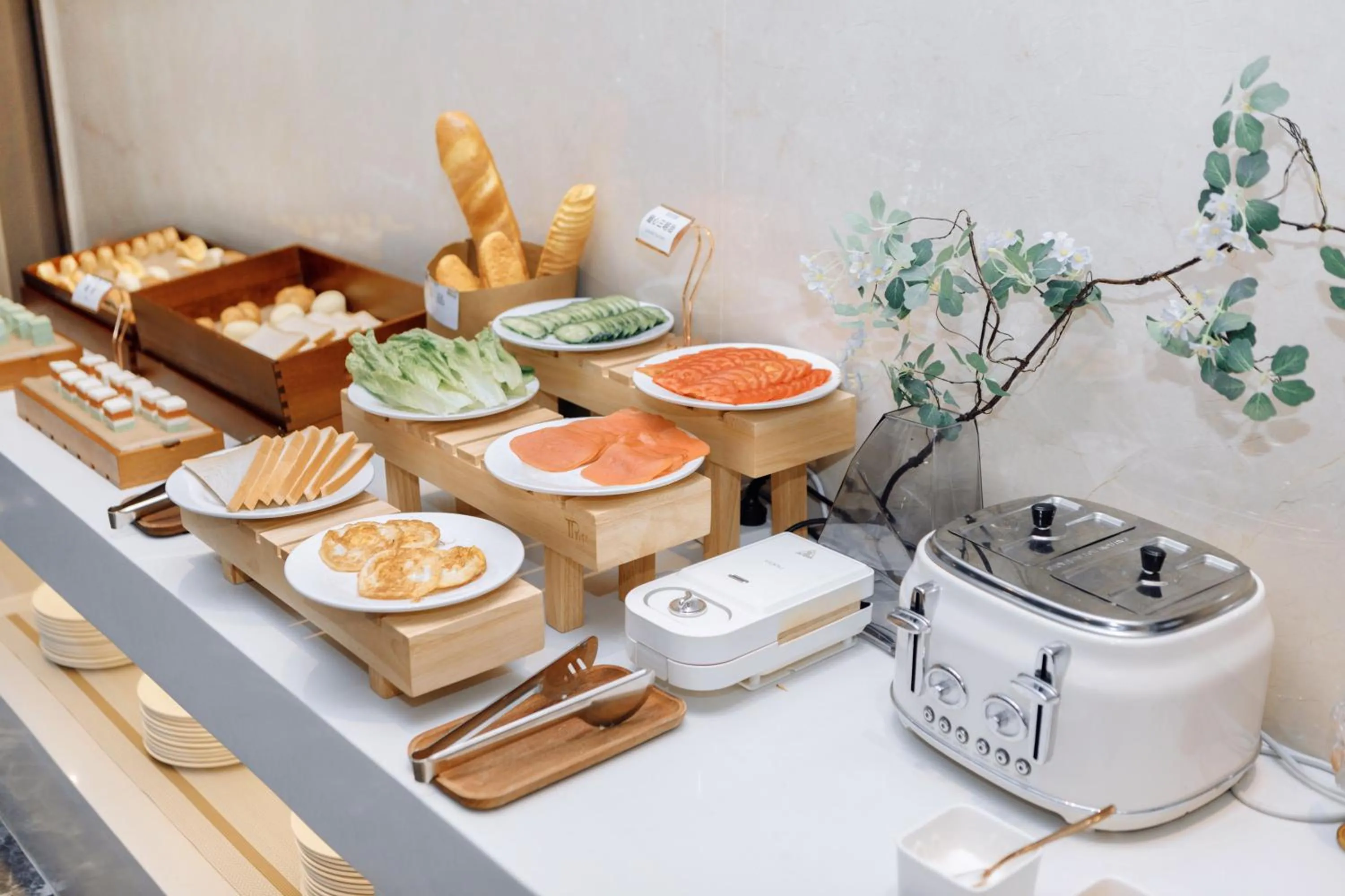 Restaurant/places to eat in Lavande Hotel Dongguan Dongkeng