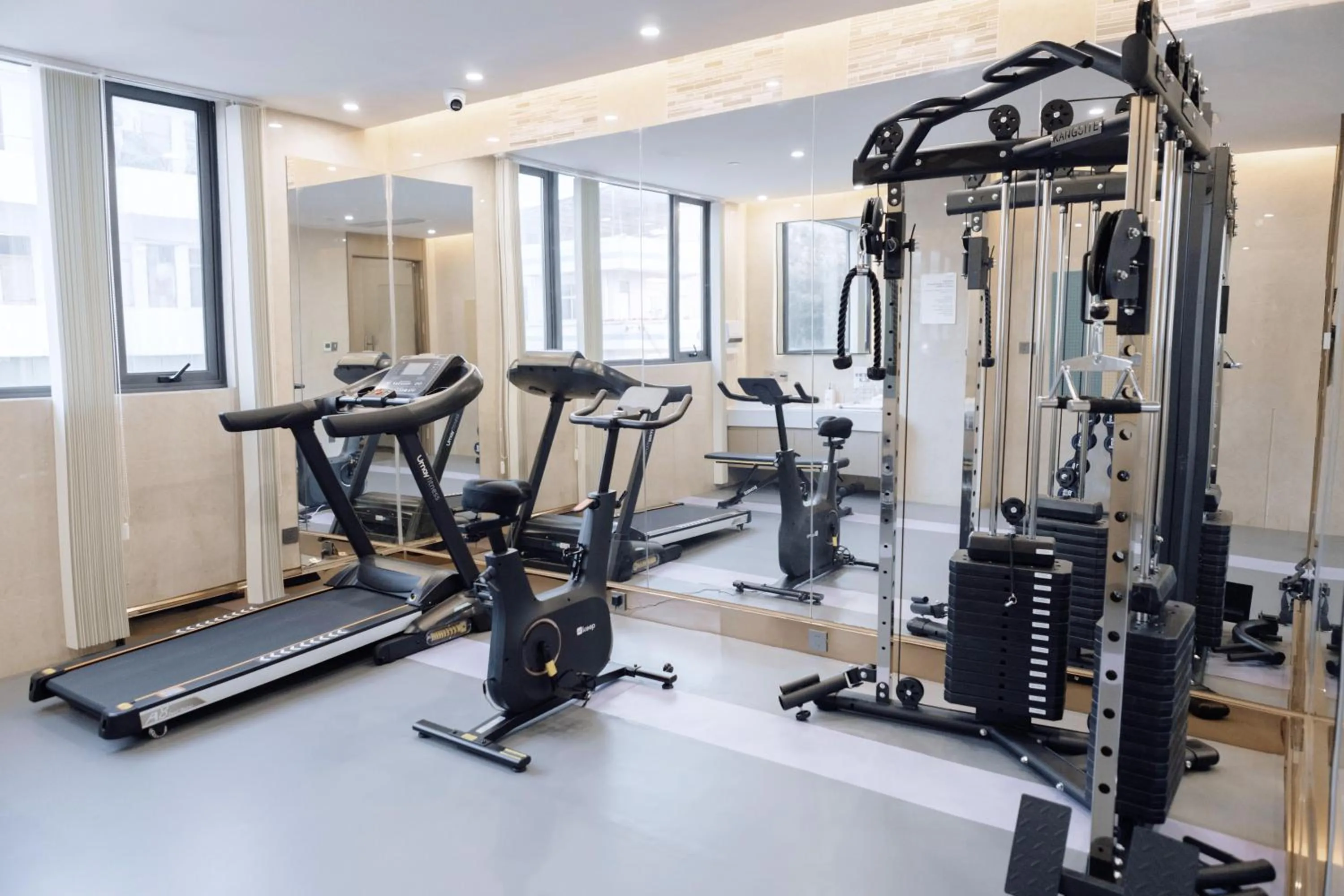 Fitness centre/facilities in Lavande Hotel Dongguan Dongkeng