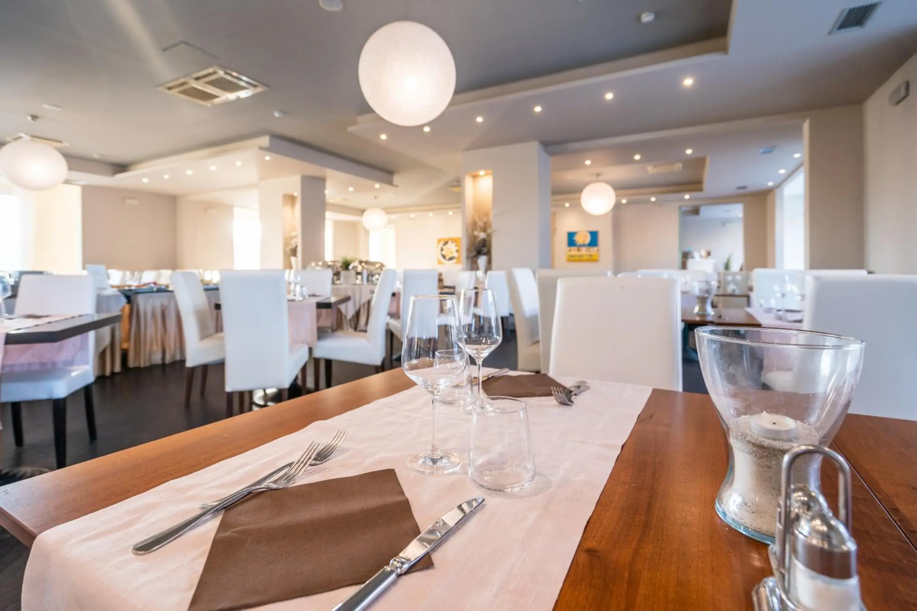 Restaurant/places to eat in Capo Peloro Hotel Restaurant/places to eat in Capo Peloro Hotel