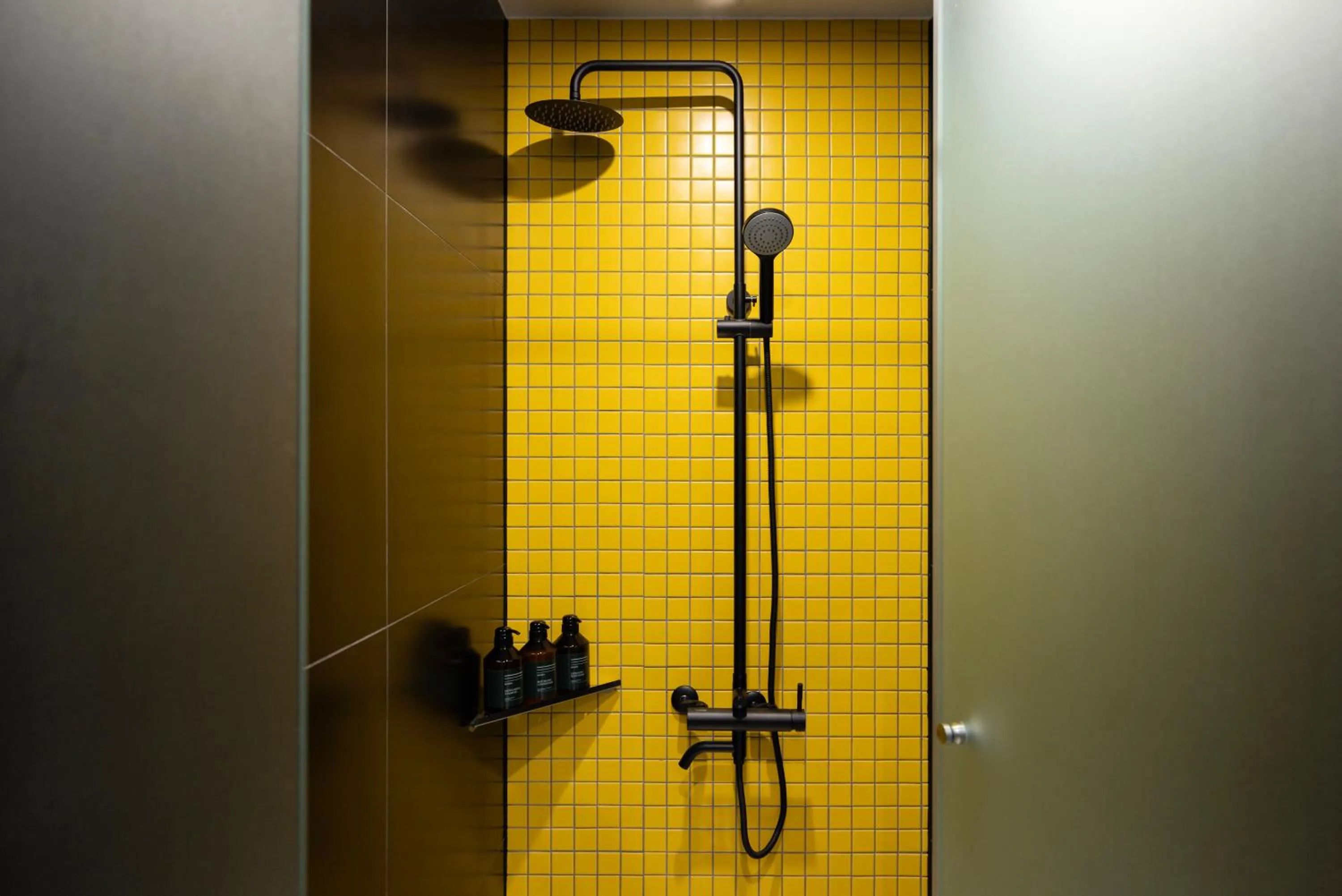 Shower in Moor Hotel Mokpo By Anook