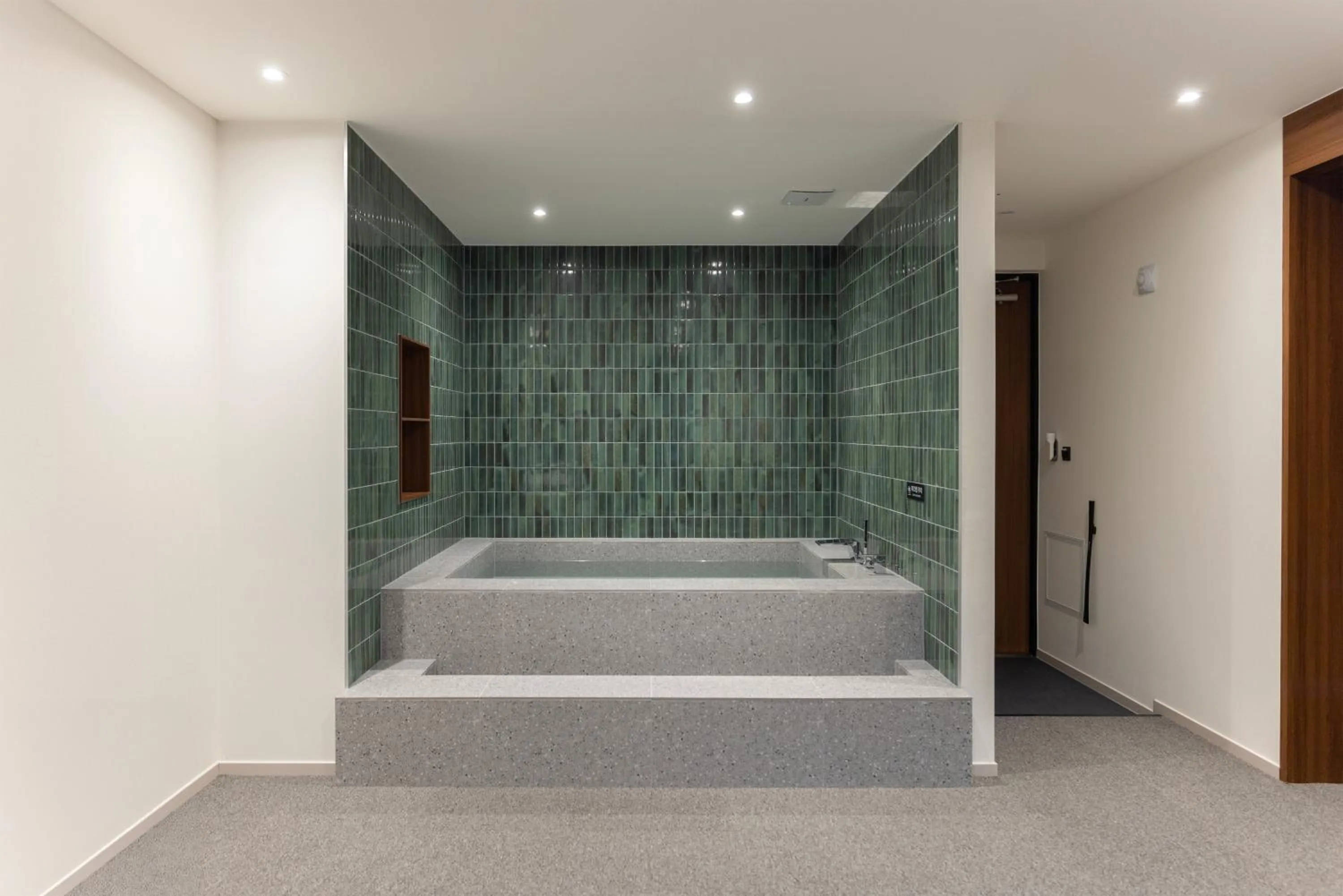 Hot Tub in Moor Hotel Mokpo By Anook