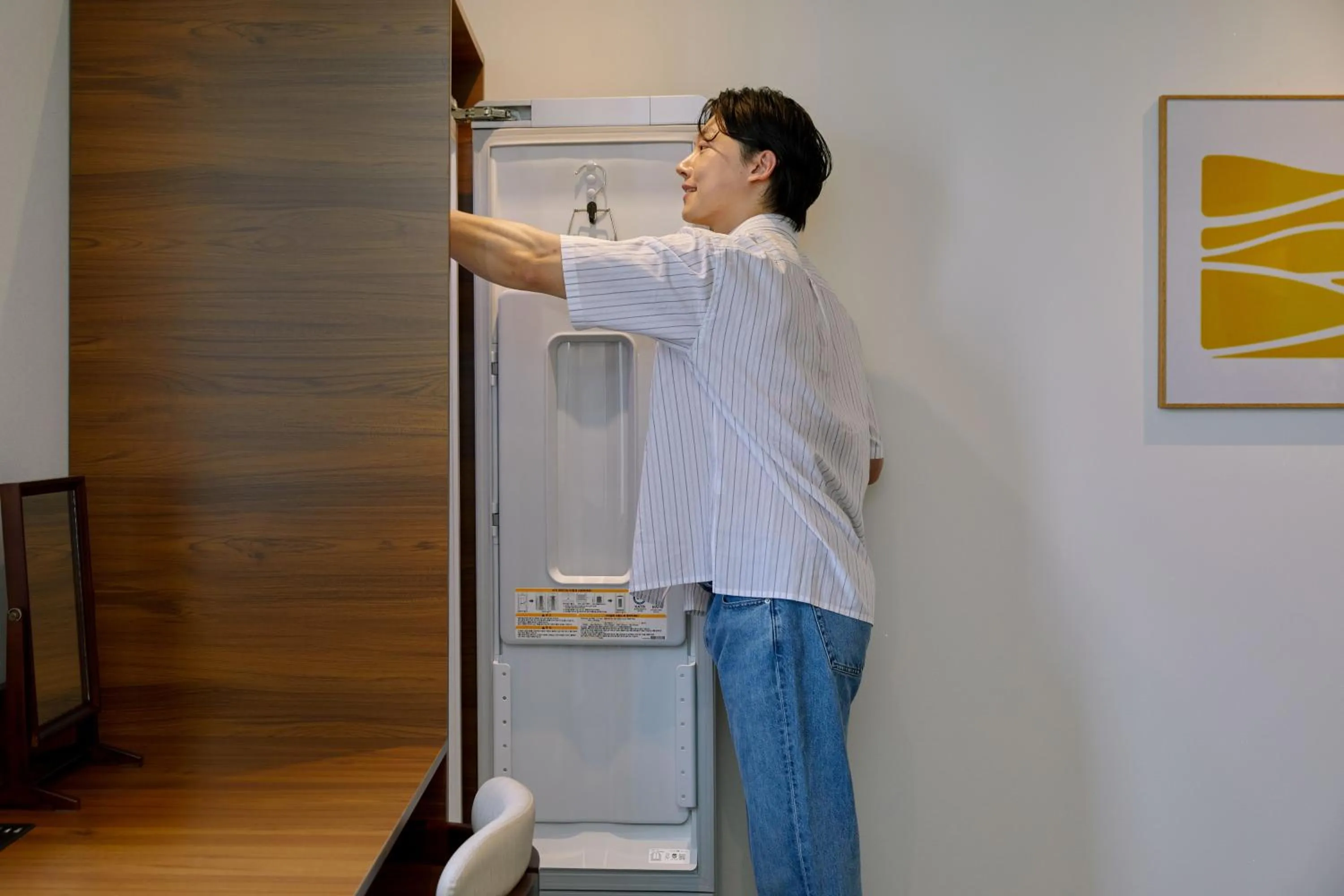 wardrobe in Moor Hotel Mokpo By Anook