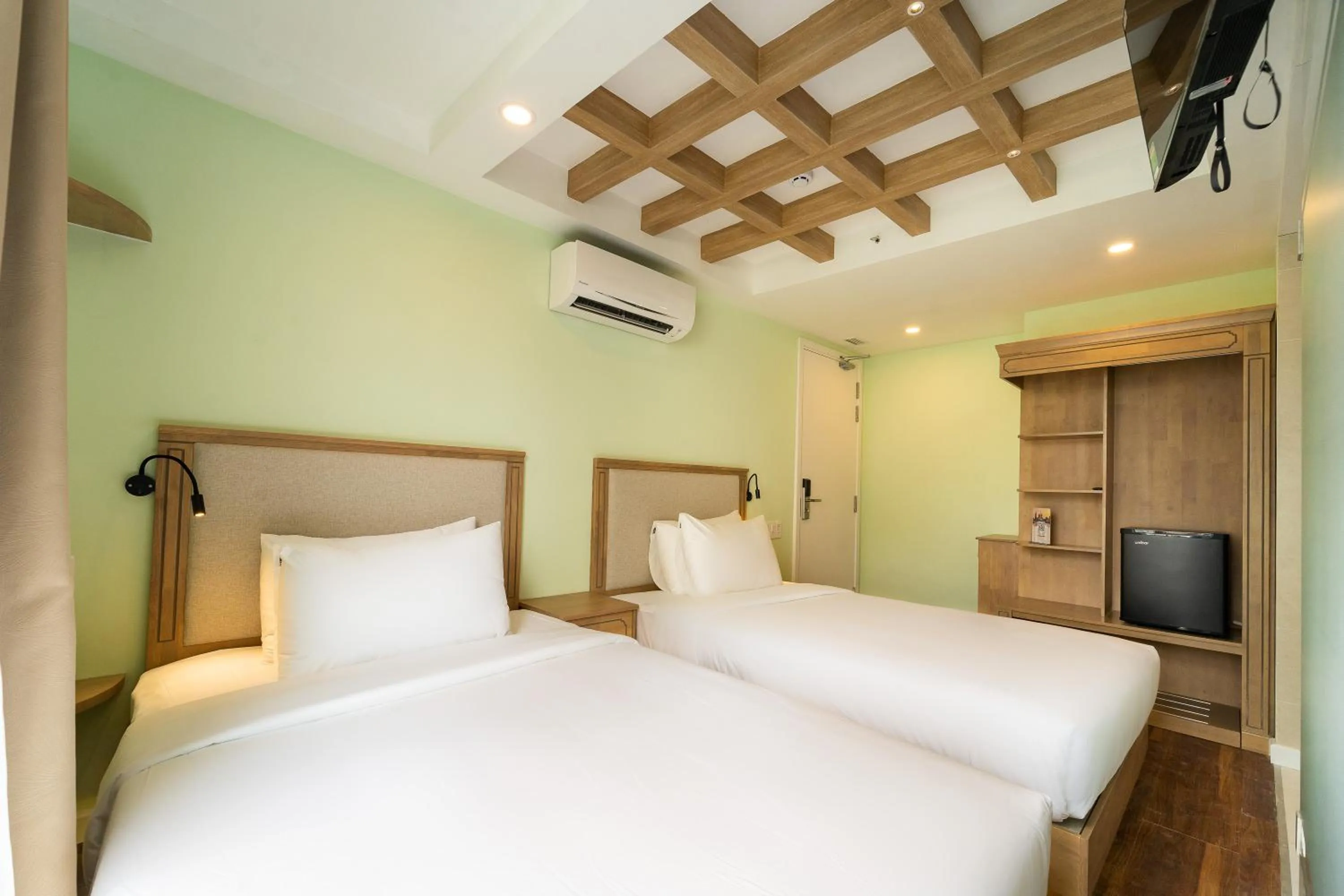 Photo of the whole room, Bed in Nicecy Hotel - Trương Quyền