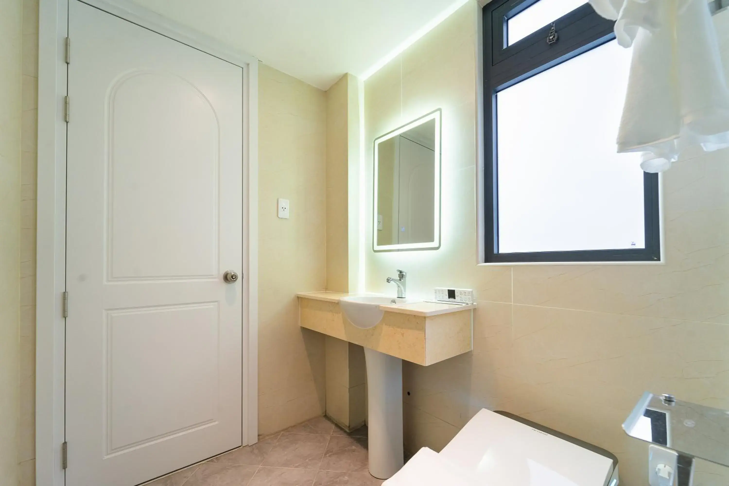Deluxe Double with City View in Nicecy Hotel - Trương Quyền Deluxe Double with City View in Nicecy Hotel - Trương Quyền