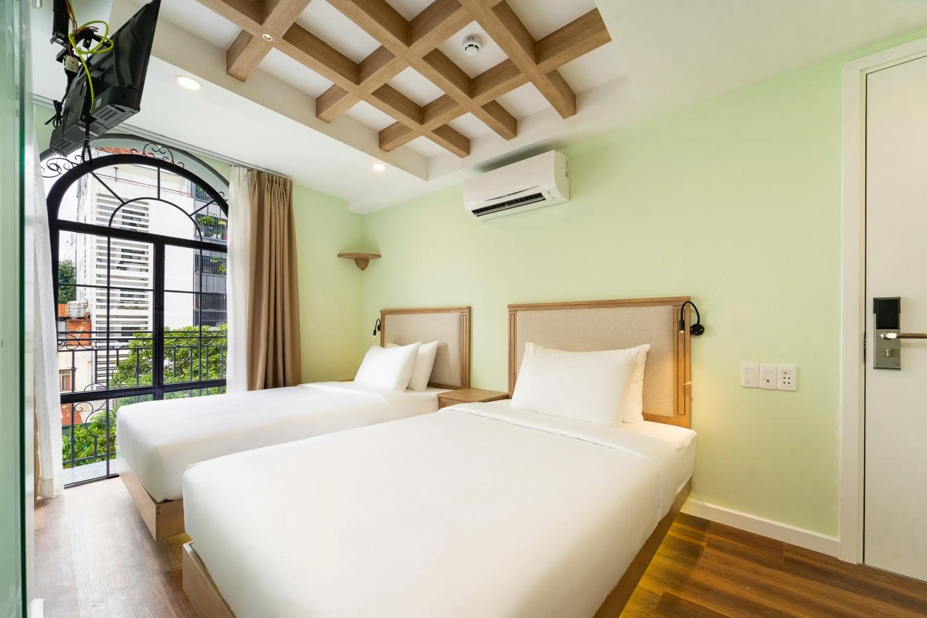 Photo of the whole room, Bed in Nicecy Hotel - Trương Quyền