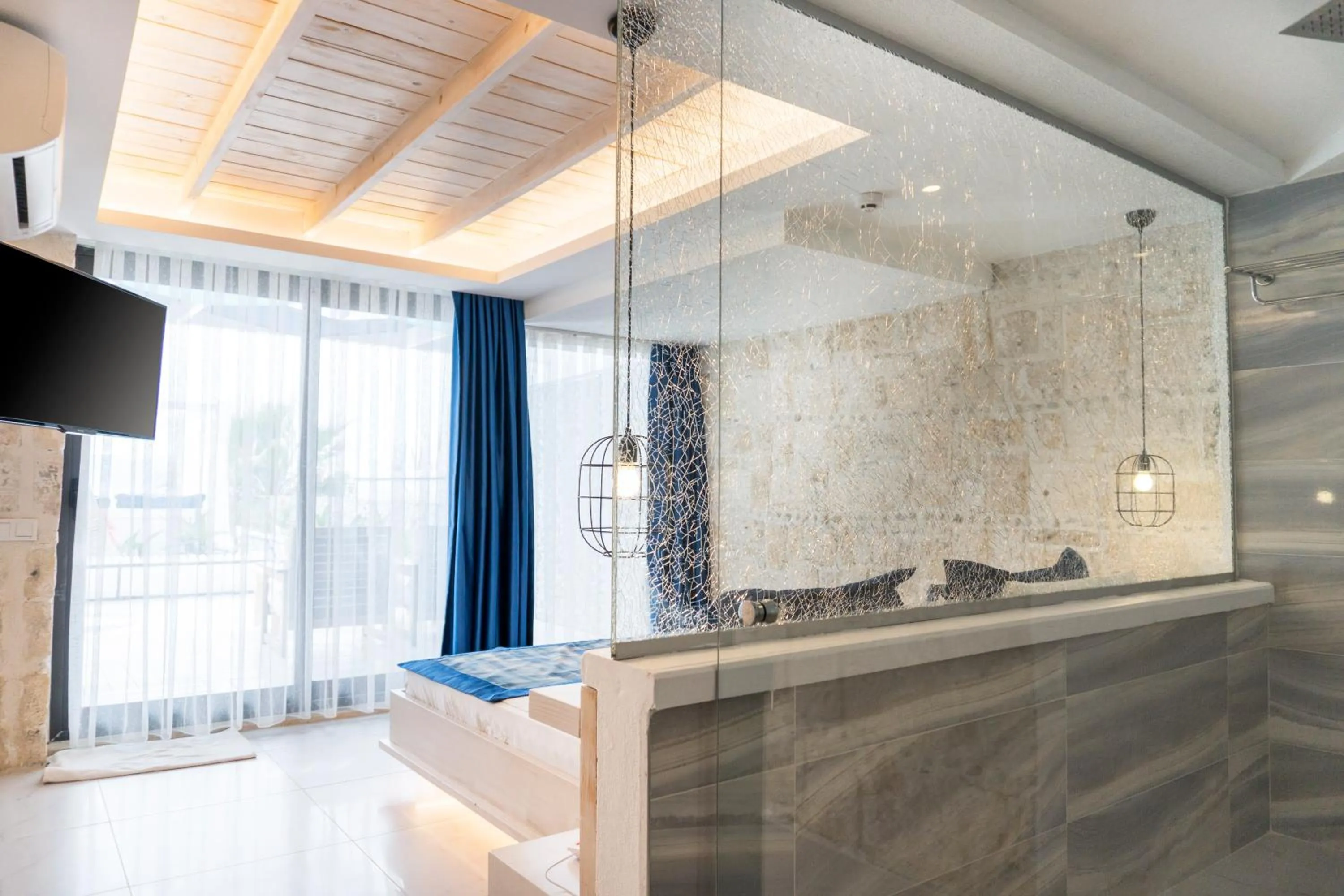 Shower in Nur Beach Hotel