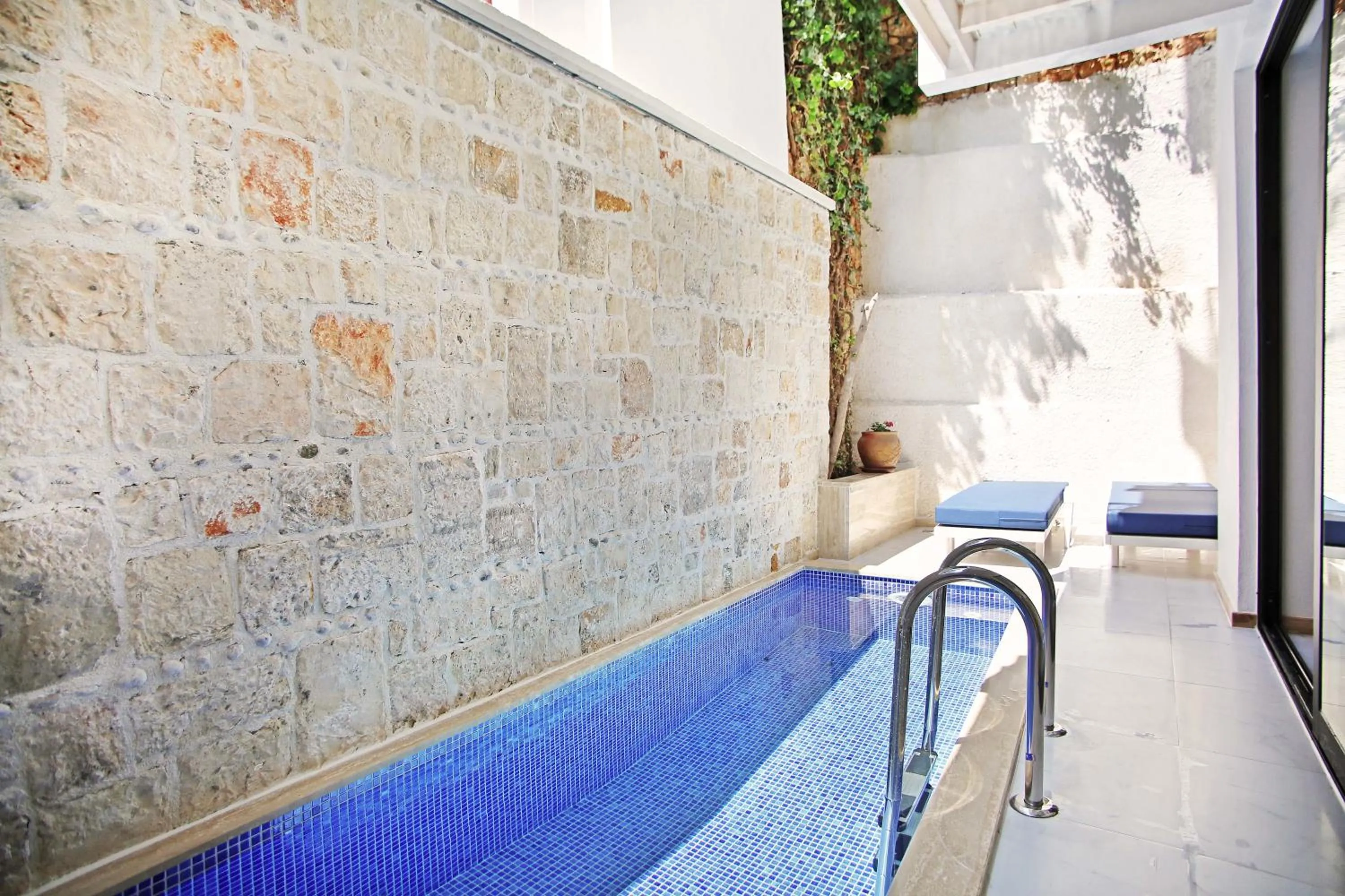 Day in Nur Beach Hotel