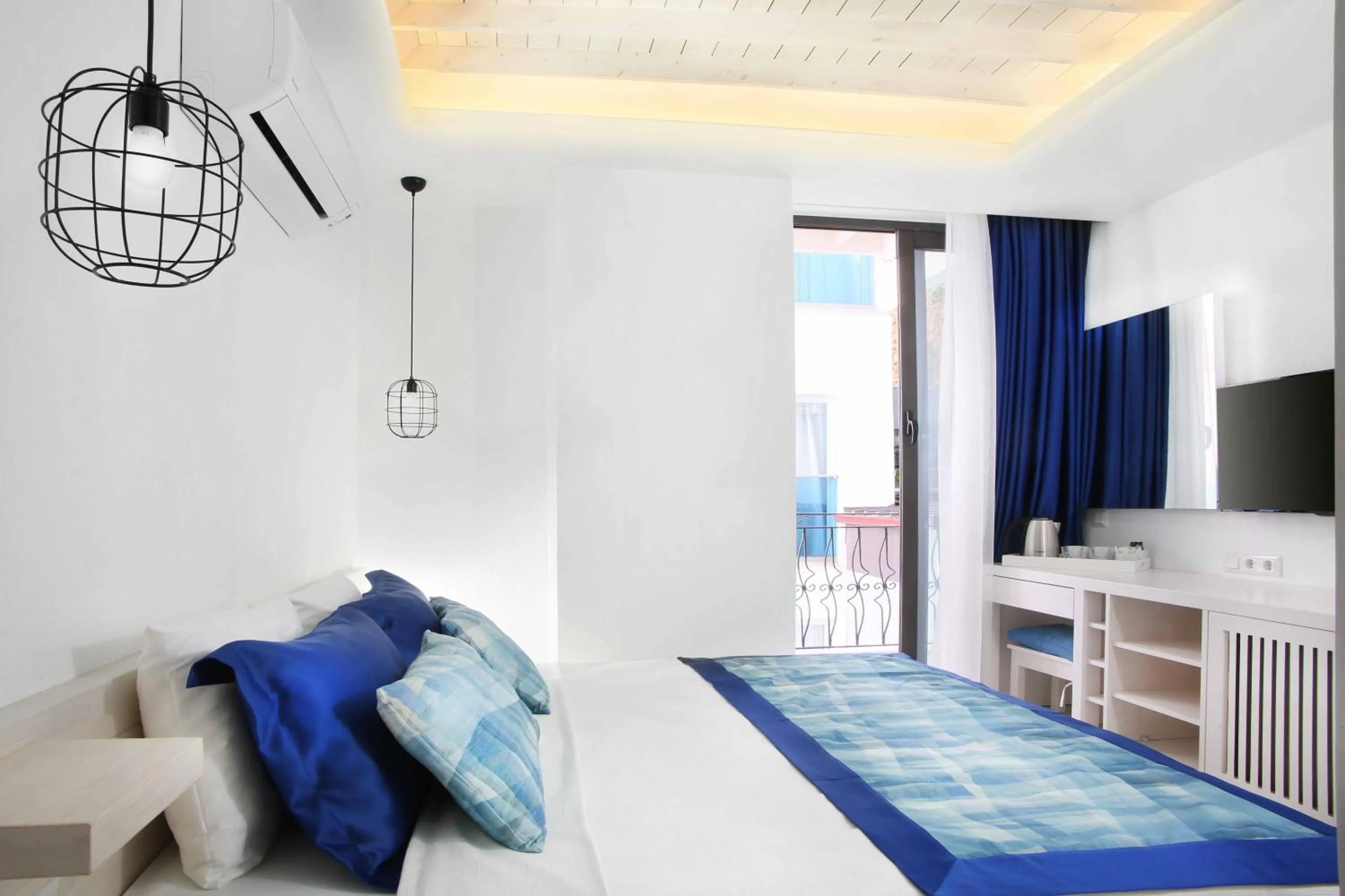 Bedroom in Nur Beach Hotel