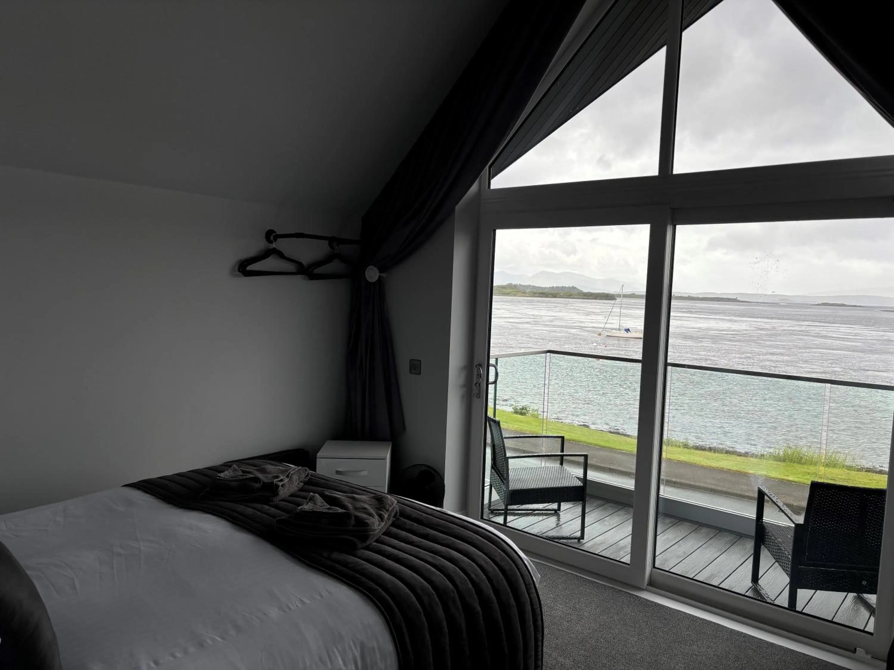 Sea view, Bed in Oyster Inn Connel