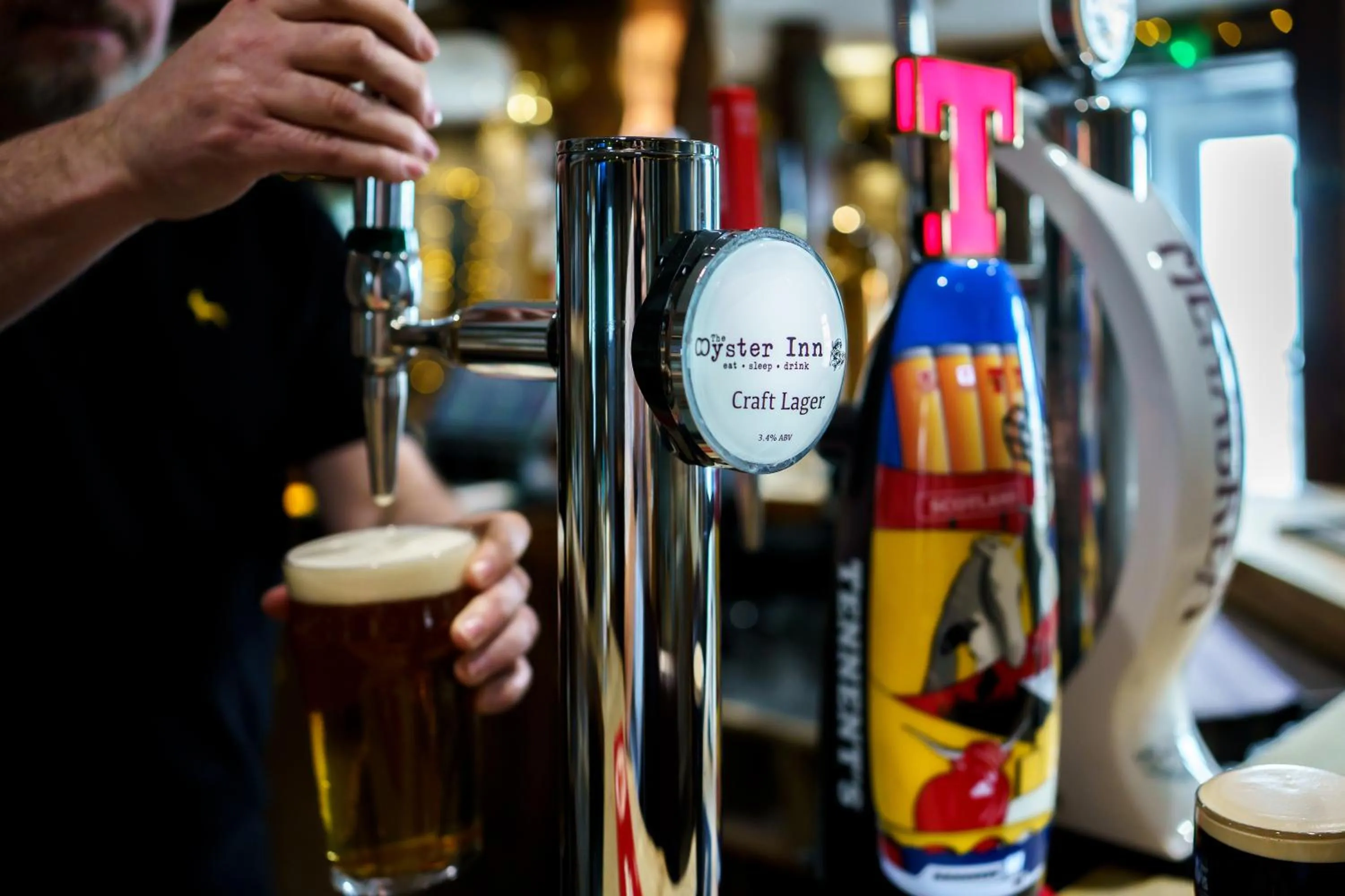 Lounge or bar in Oyster Inn Connel