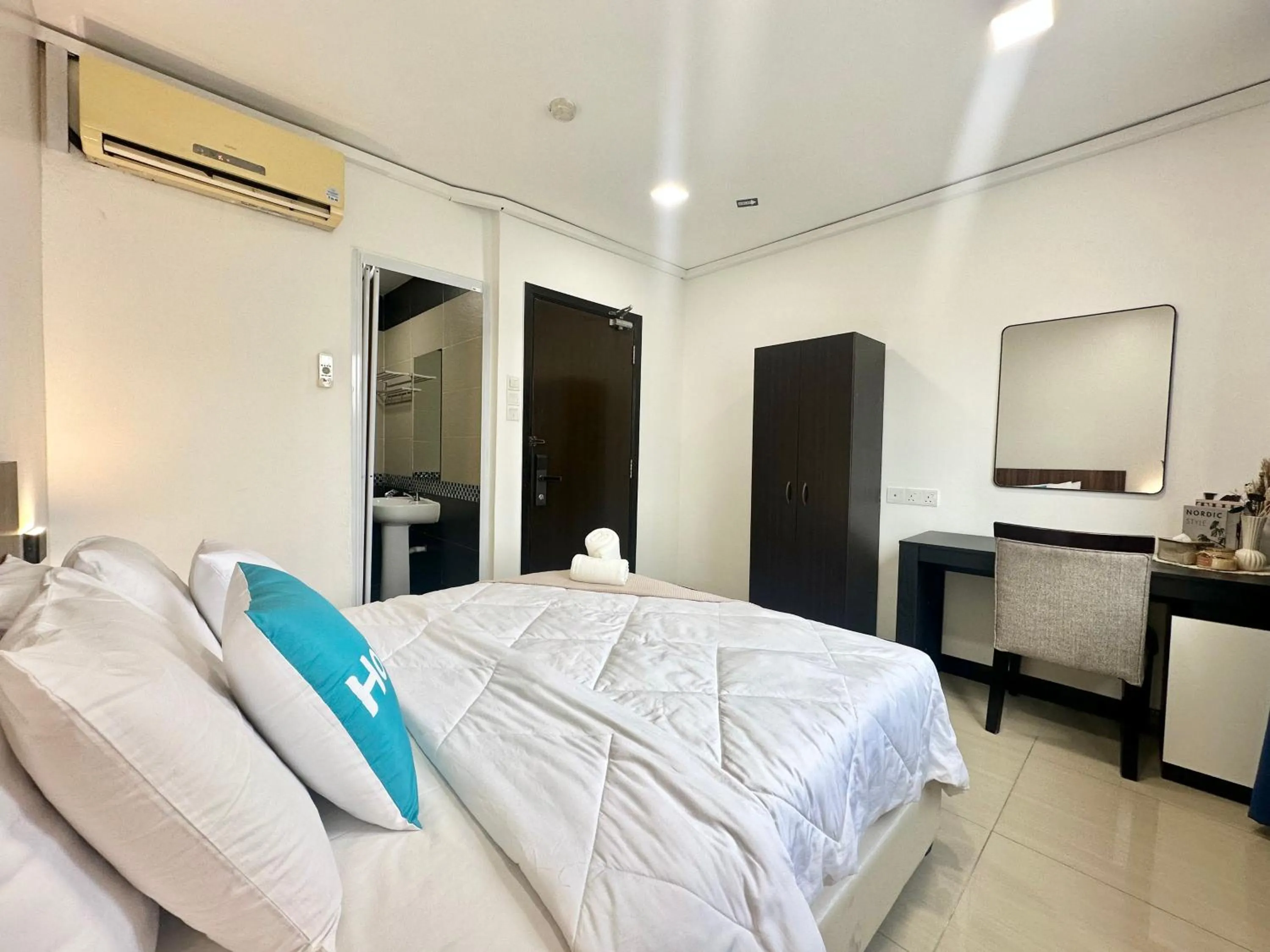 Bedroom, Bed in Homigo - PWTC