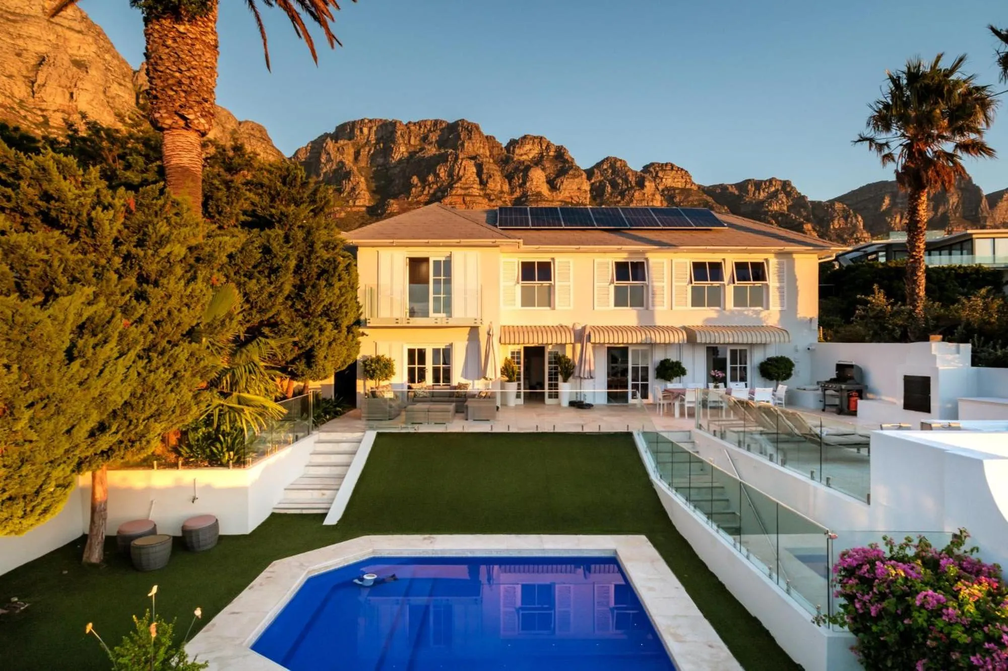 Incredible 6bed w Pool in Camps Bay Villa Galazzio