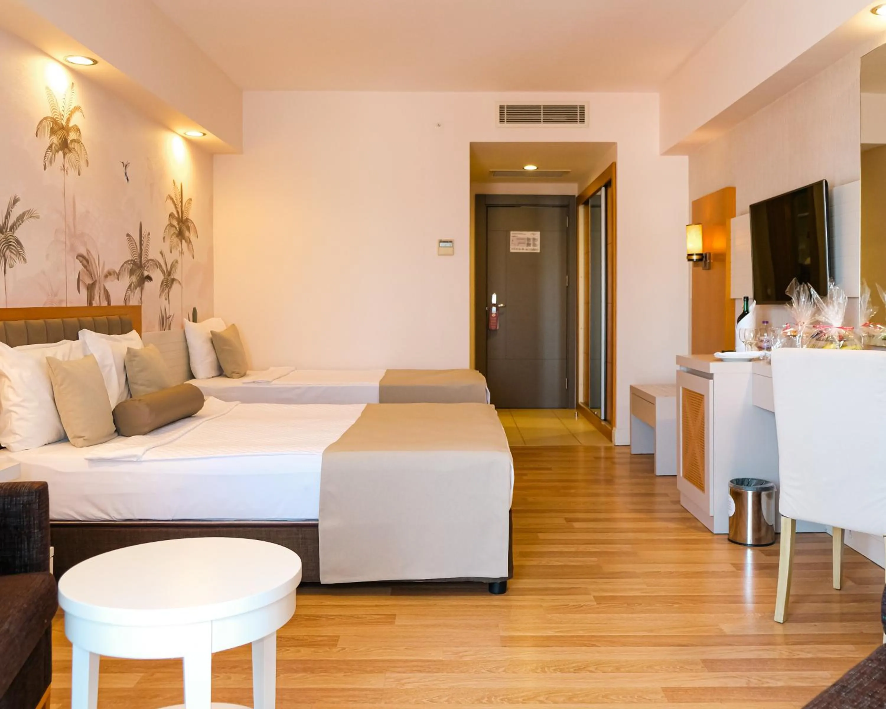 Side Aluna Hotel